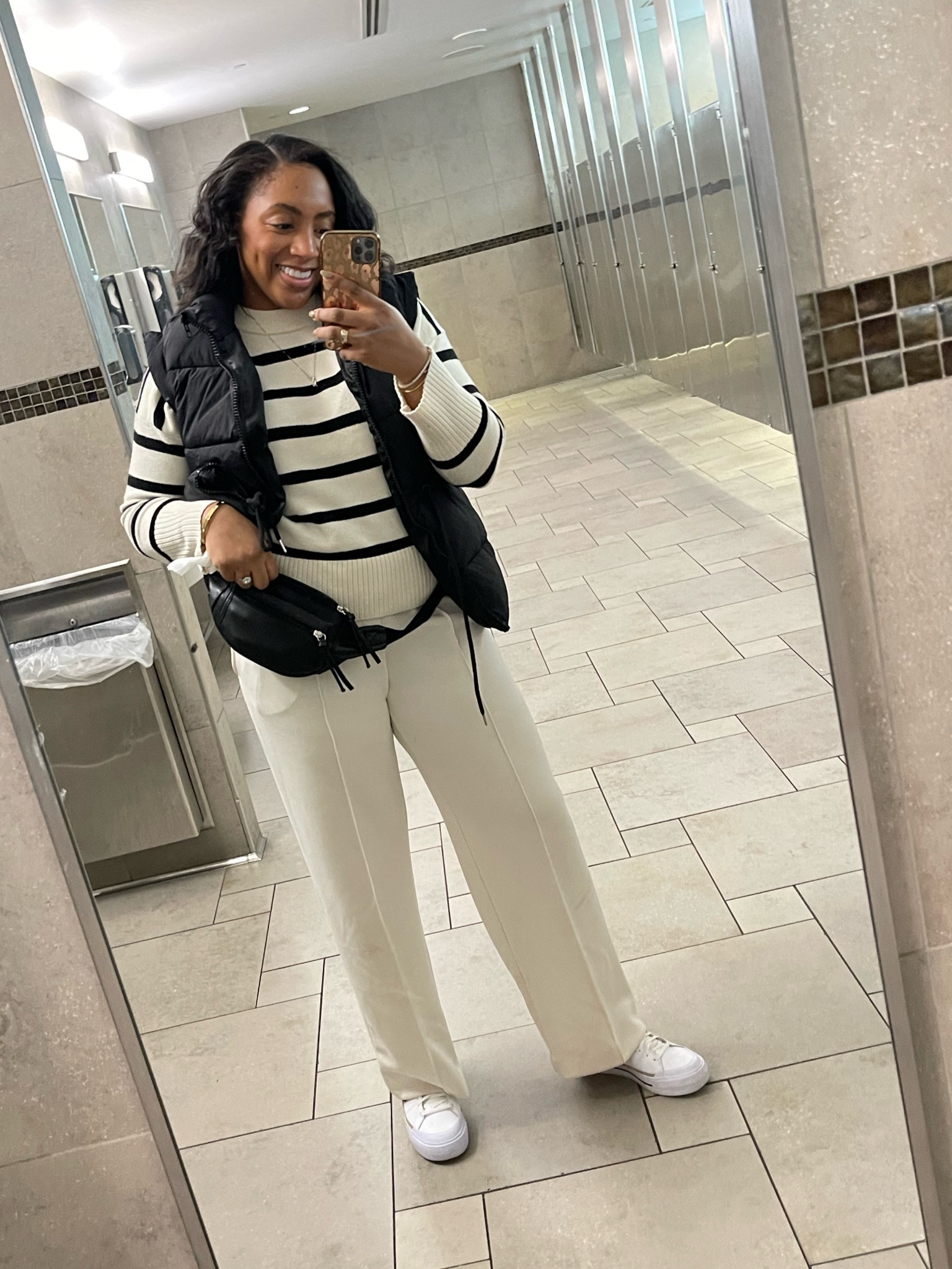 Comfy airport outfit! 

#LTKtravel #LTKstyletip #LTKfindsunder50