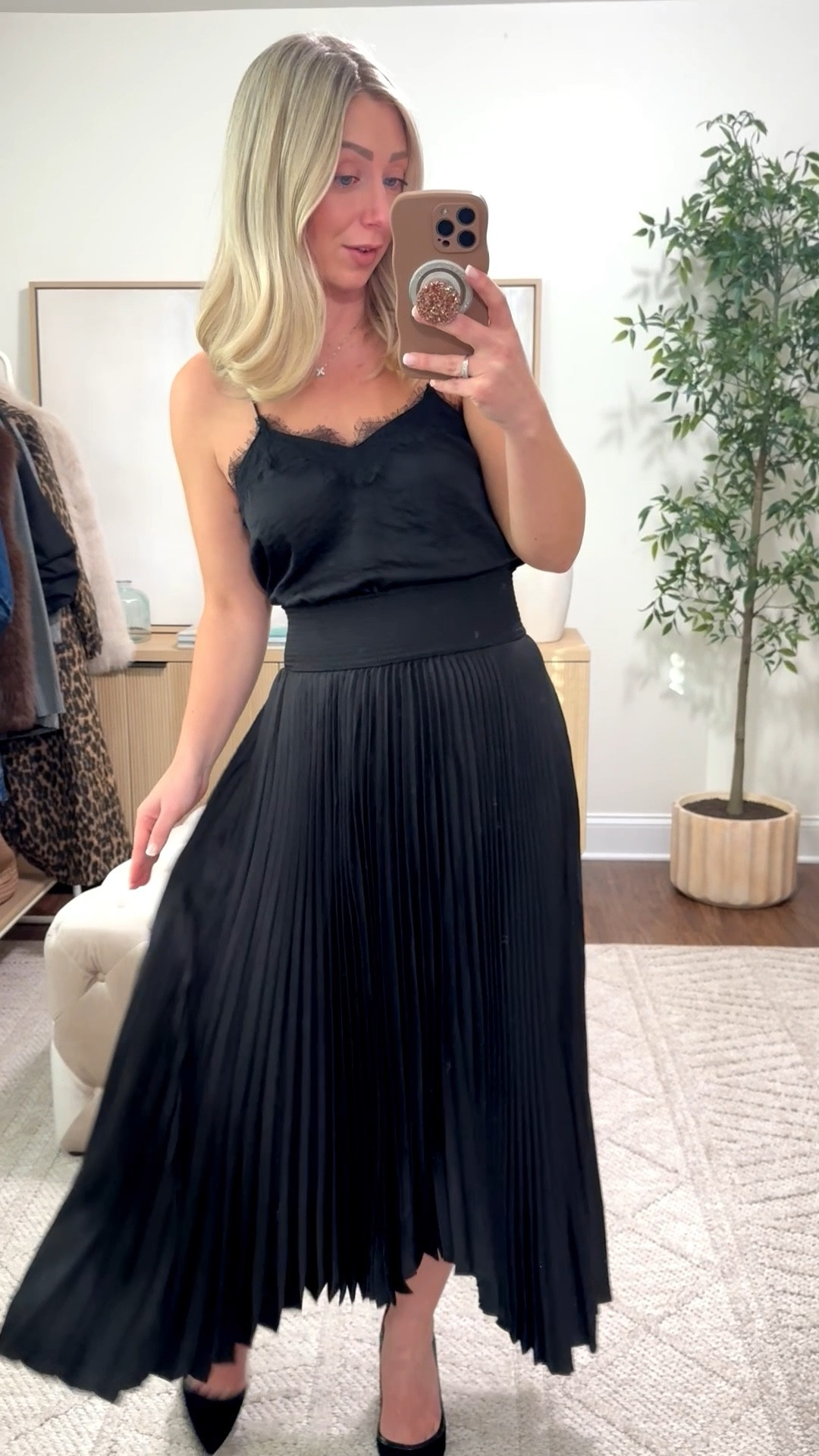 The prettiest pleated silk skirt marked down from $275 to $64! Wearing my true size small! I have it in champagne gold as well in an XS and I think I prefer that size, so it runs a little big! 

Holiday outfits, holiday party, pleated skirts 

#LTKHoliday #LTKGiftGuide #LTKFindsUnder100