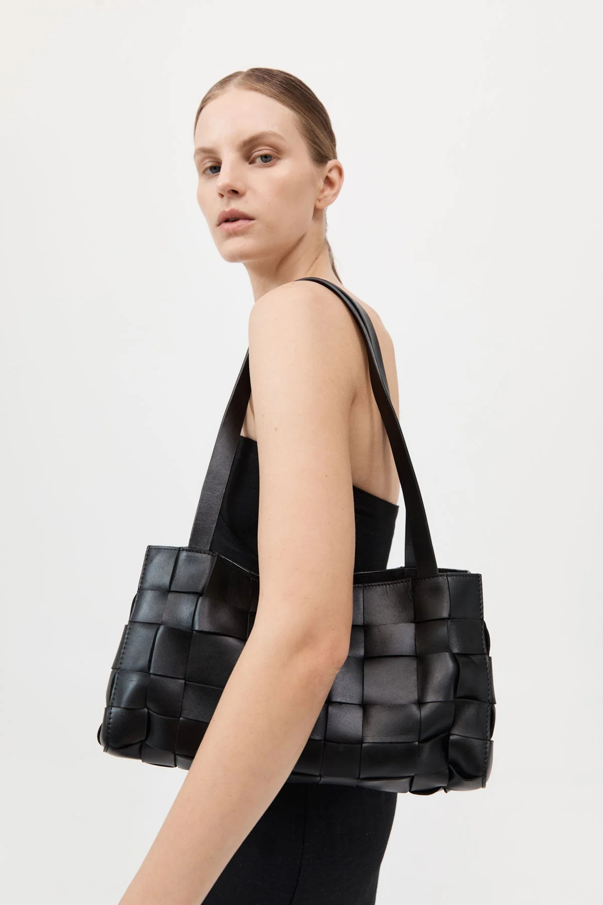 PRE-ORDER: Slim Woven Tote - Black | St. Agni (US, UK, EU)