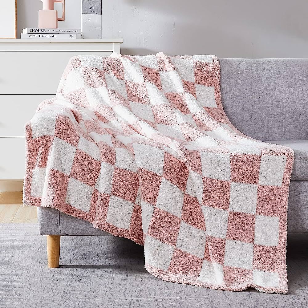 WRENSONGE Checkered Throw Blanket, Pink Microfiber Soft Cozy Fluffy Warm Hand Made Weave Throw Bl... | Amazon (US)