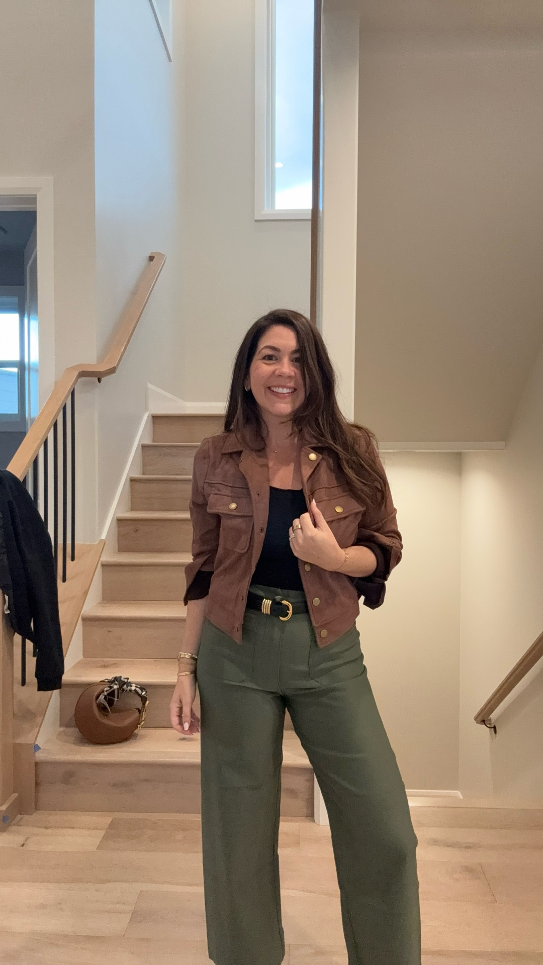 Another fall look with this brown #suedejacket #jacket #falloutfit #falllook 

#LTKTravel #LTKWorkwear #LTKPetite