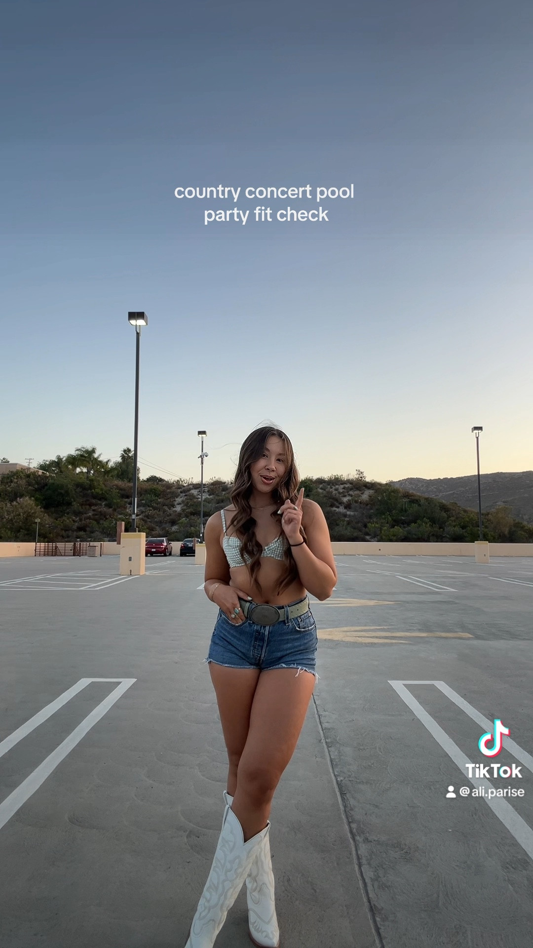 country concert pool party fit check <3

#LTKSeasonal #LTKVideo #LTKstyletip