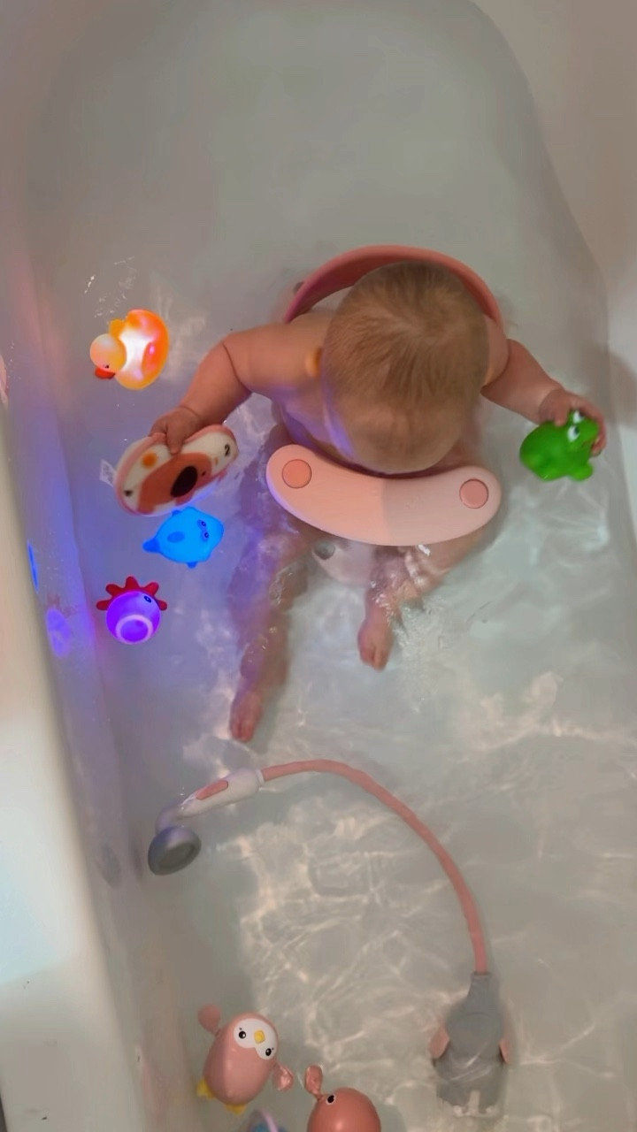 These bath toys for my baby from Amazon are a hit!

#LTKBaby #LTKFindsUnder50 #LTKKids