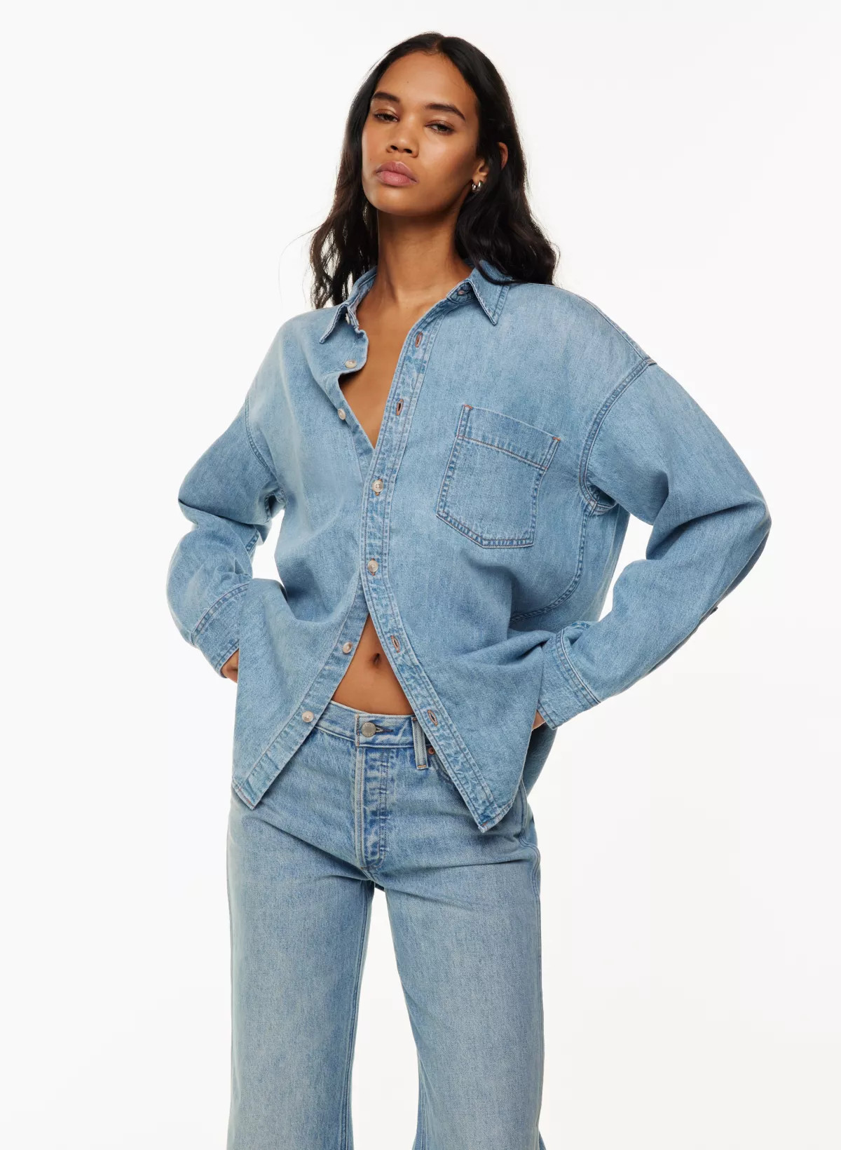 THE '80S COMFY DENIM SHIRT | Aritzia
