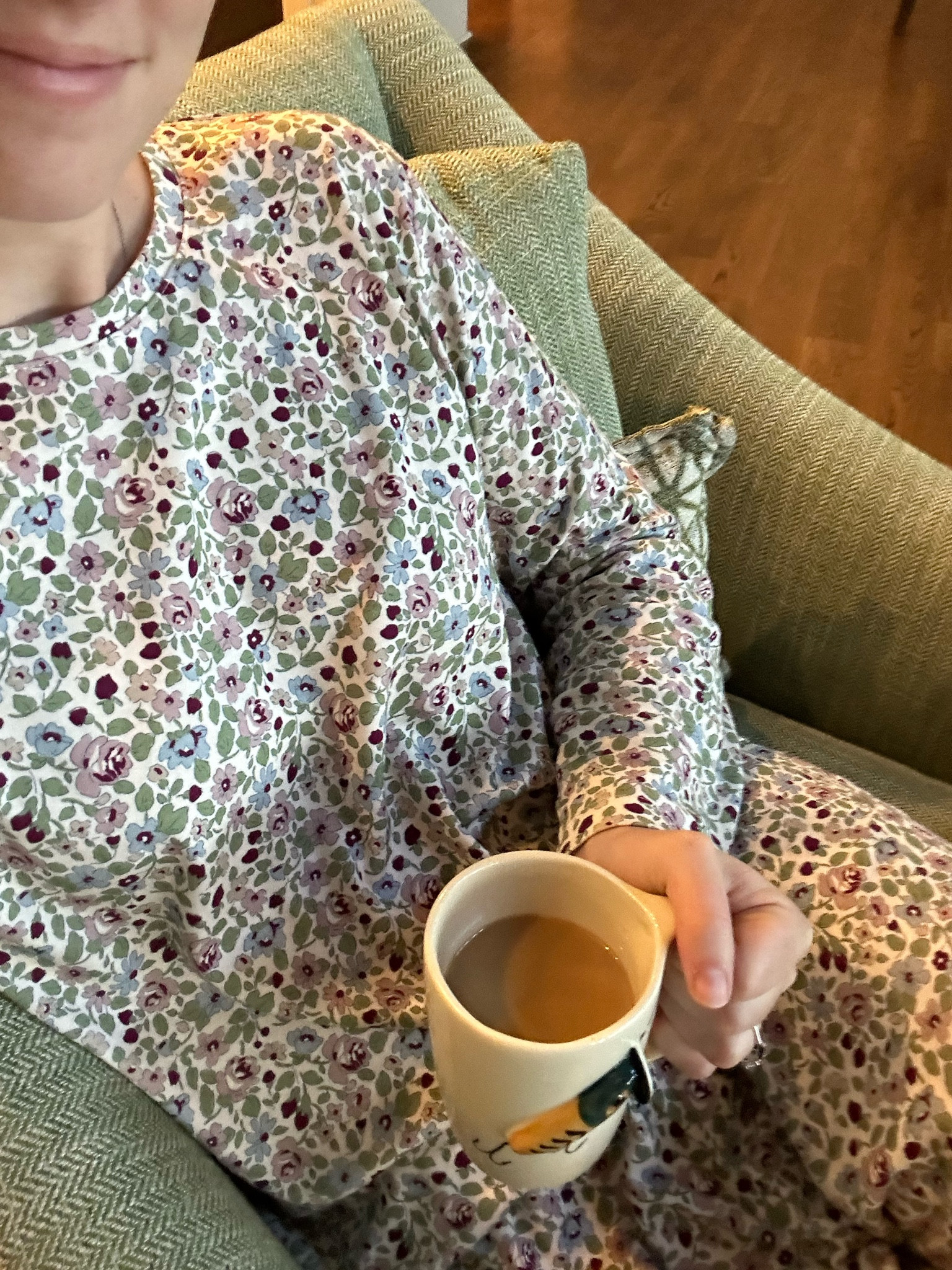 Pretending it feels like fall outside in LAKE’s fall collection. I love that they brought back their Elizabeth floral in a plum color way for the season! The Pima long-short weekend set is an all time favorite. I size up to a medium in most LAKE styles. #lakepartner #lakepajamas 

#LTKSeasonal #LTKunder100