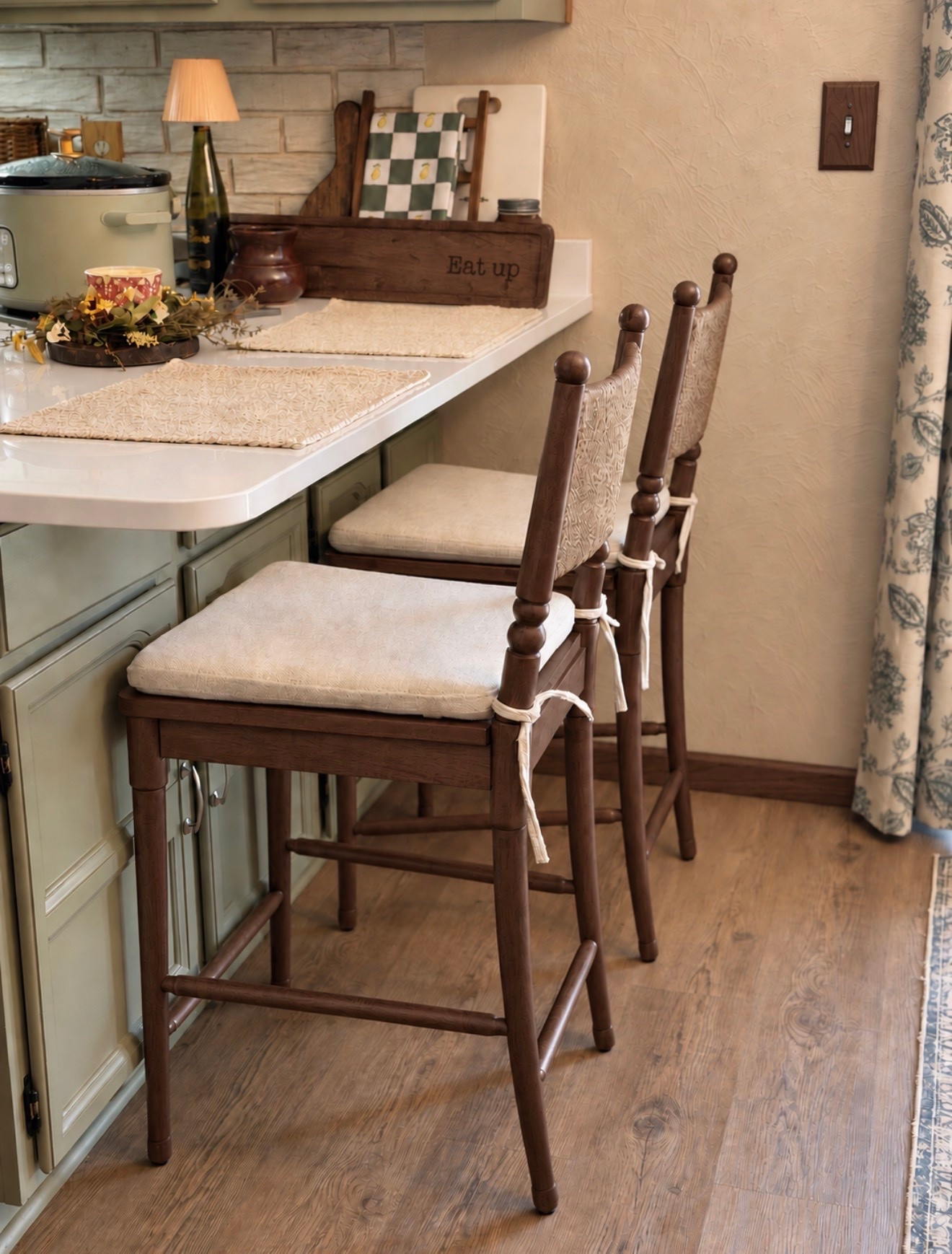 The cutest kitchen stools from #walmart

#LTKSeasonal #LTKHome