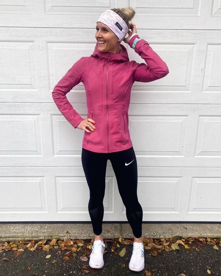 love this running jacket for temps around 20°F / -6°C

#LTKfitness