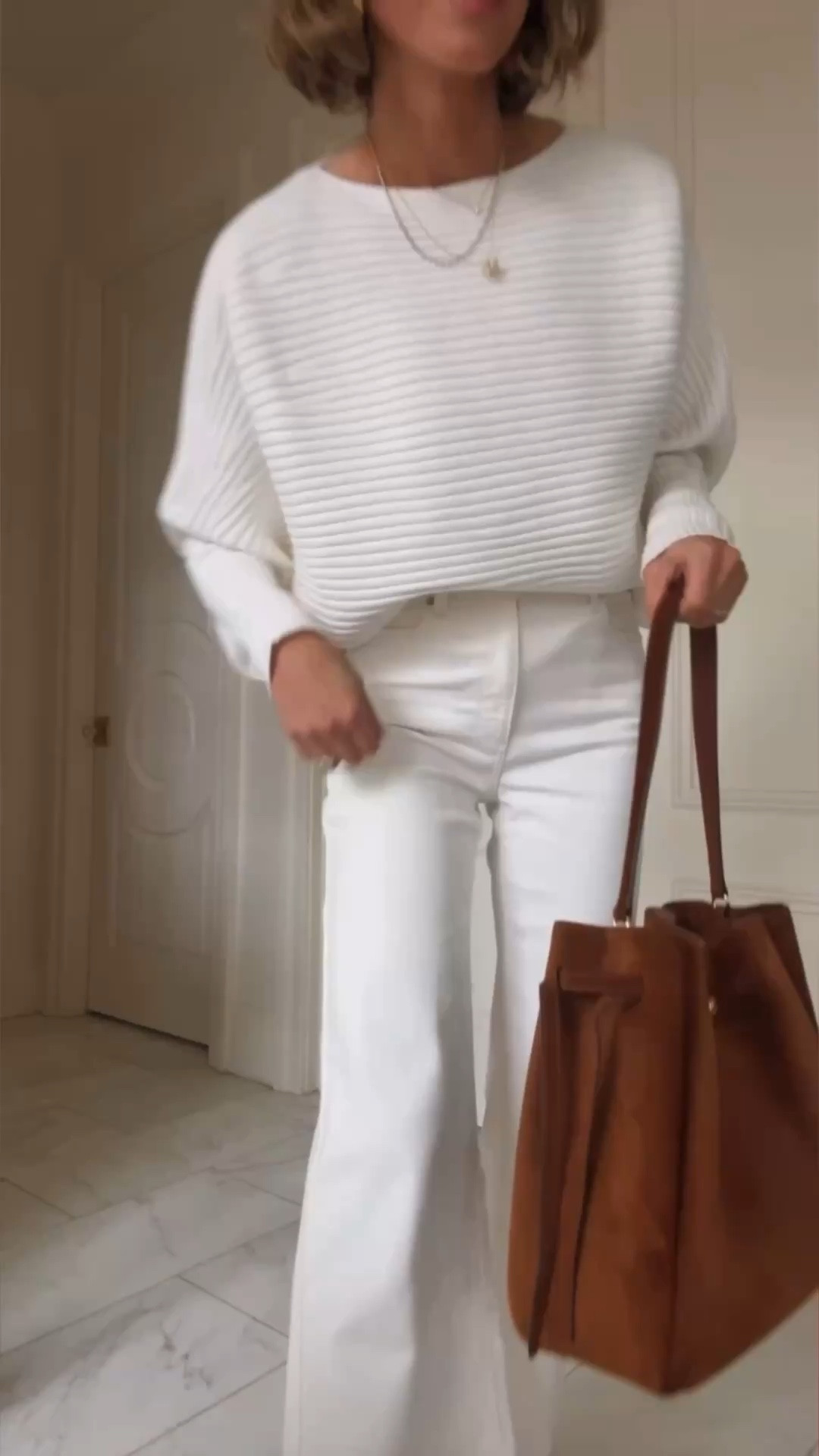 How I'm wearing these Wide Leg White jeans for spring, I'm 5'7 for reference and they fit tts