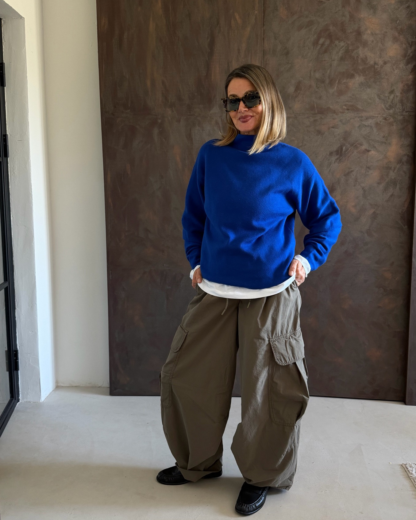 Mein ootd mit kobaltblau 💙und Khaki 
Casual, lässig mit einer Cargohose

Übergangsoutfit Dailylook

#LTKautumn #LTKstyletip
