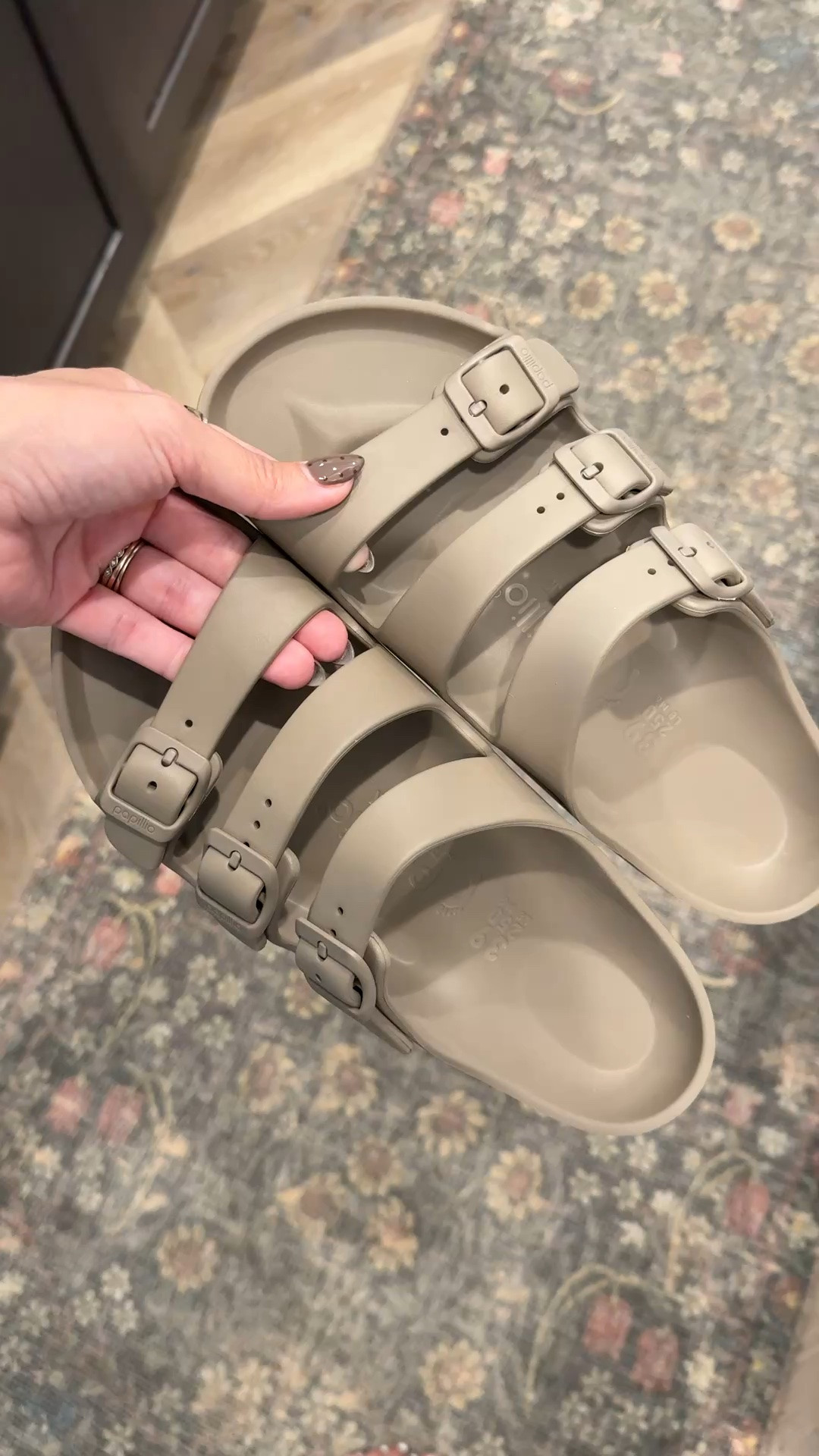 The sandals for fall and summer

#LTKSaleAlert #LTKHome