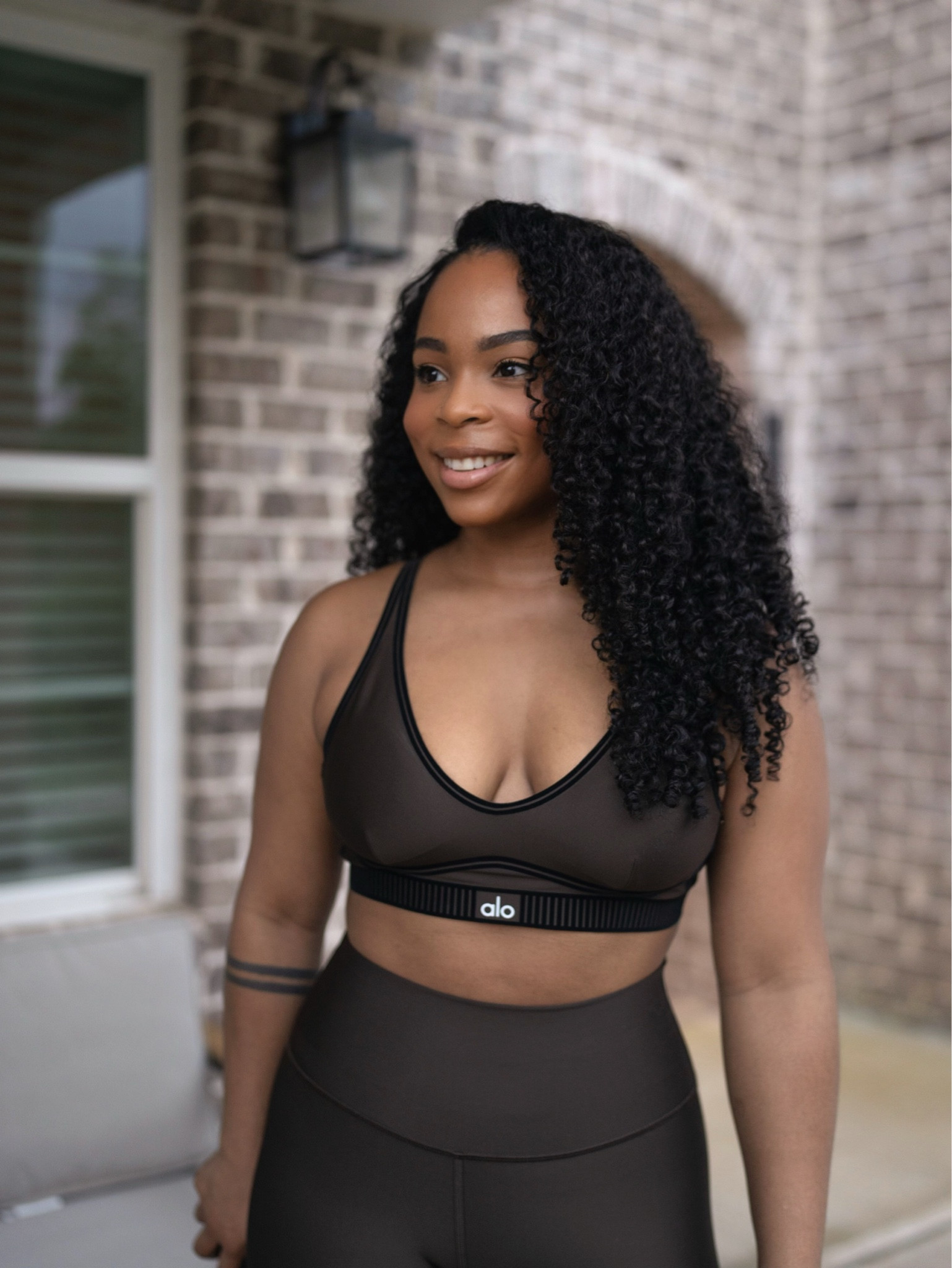A choco moment ❤️ 

I love this workout set from alo. I got both pieces in a brown/chocolate color 
Way. Love looking cute while being active  

#LTKActive #LTKStyleTip #LTKFitness