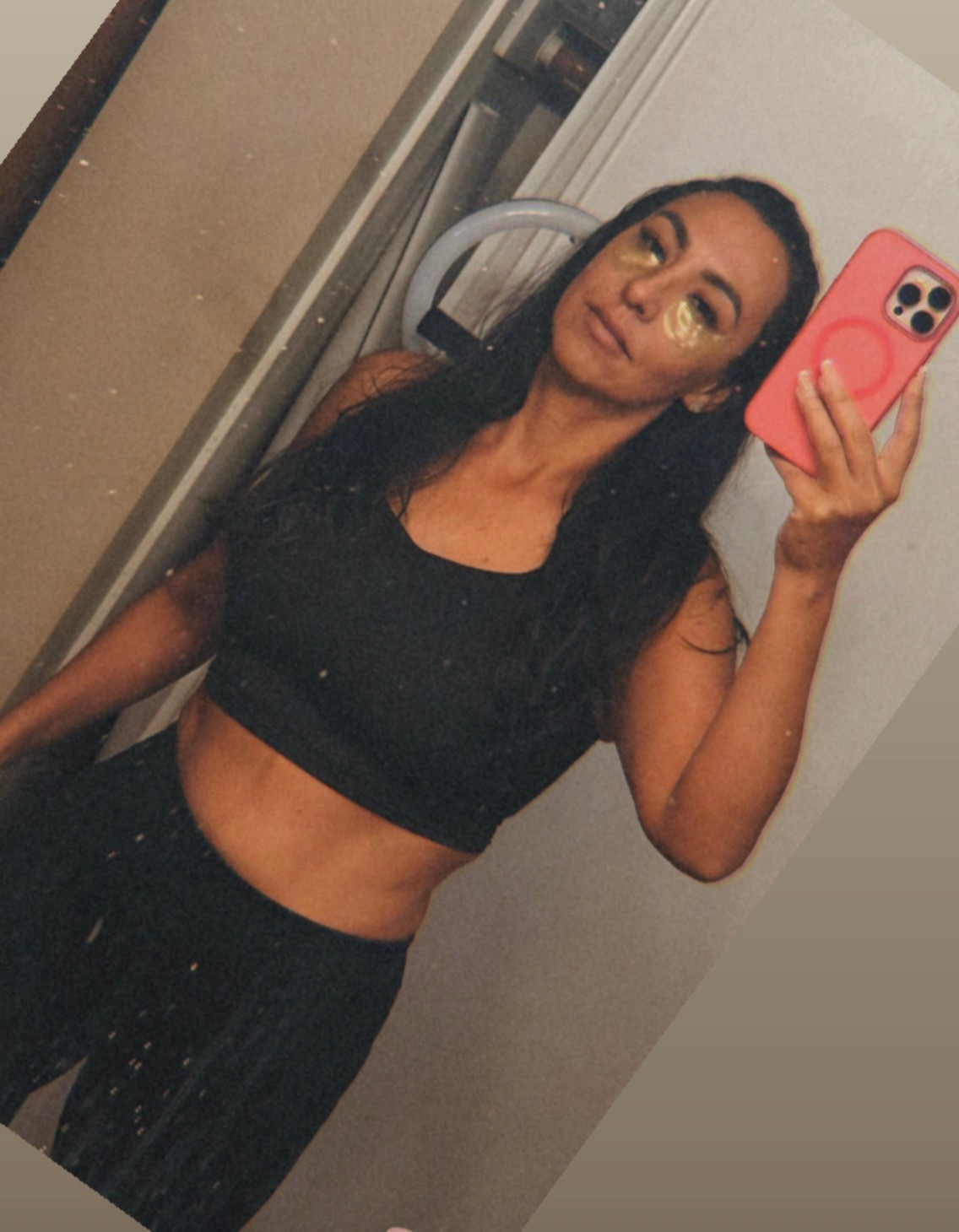 Before going to the gym I make sure always to hydratte. I start with my eyes and then my body. ￼

#LTKBeauty #LTKselfcare #LTKfitnessgoals