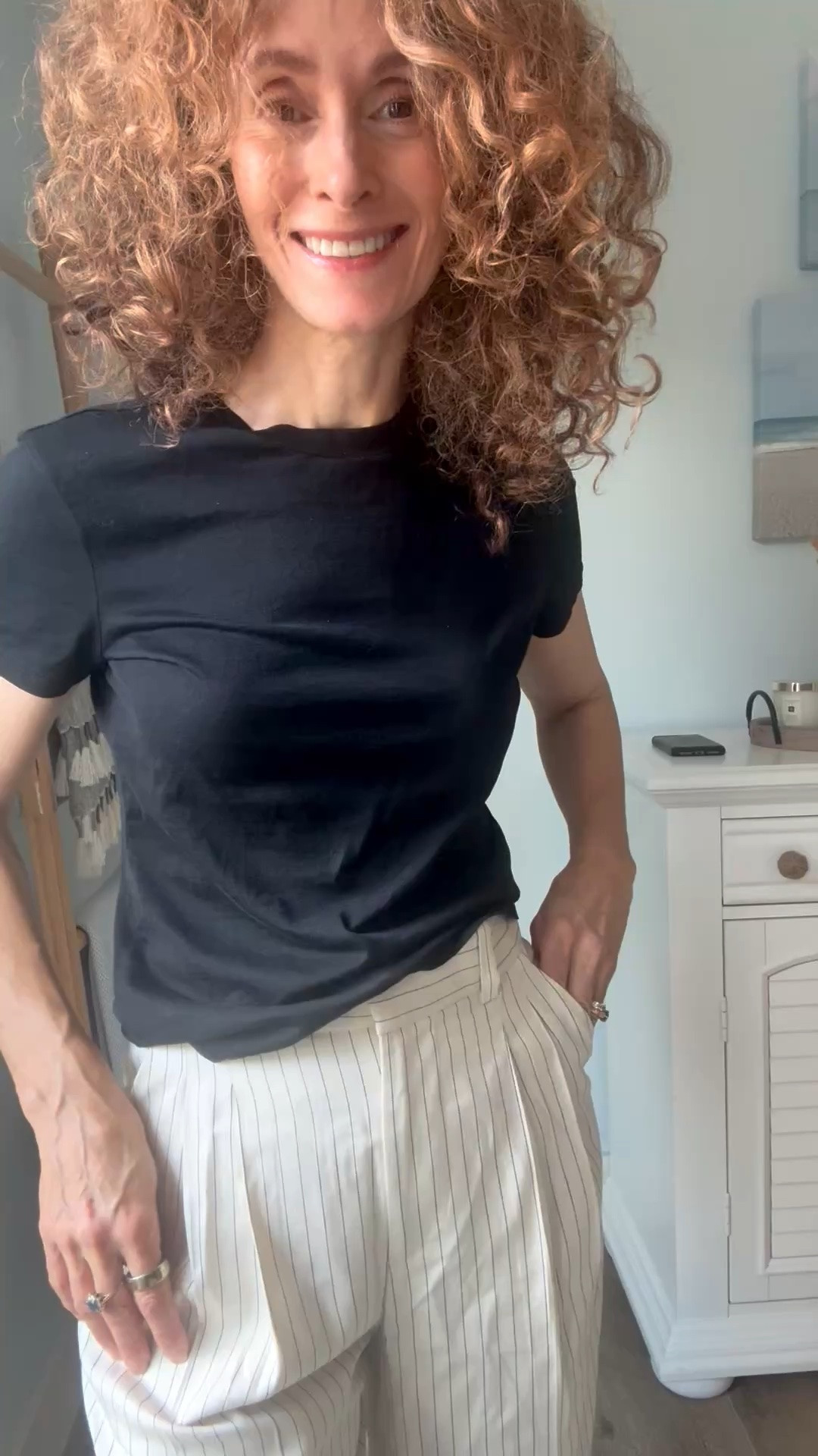 Loving these, to dress up or down
Very flowy and light
Cream with a faded black line
Let me know what you think
#europeaninnewyork

#LTKSeasonal