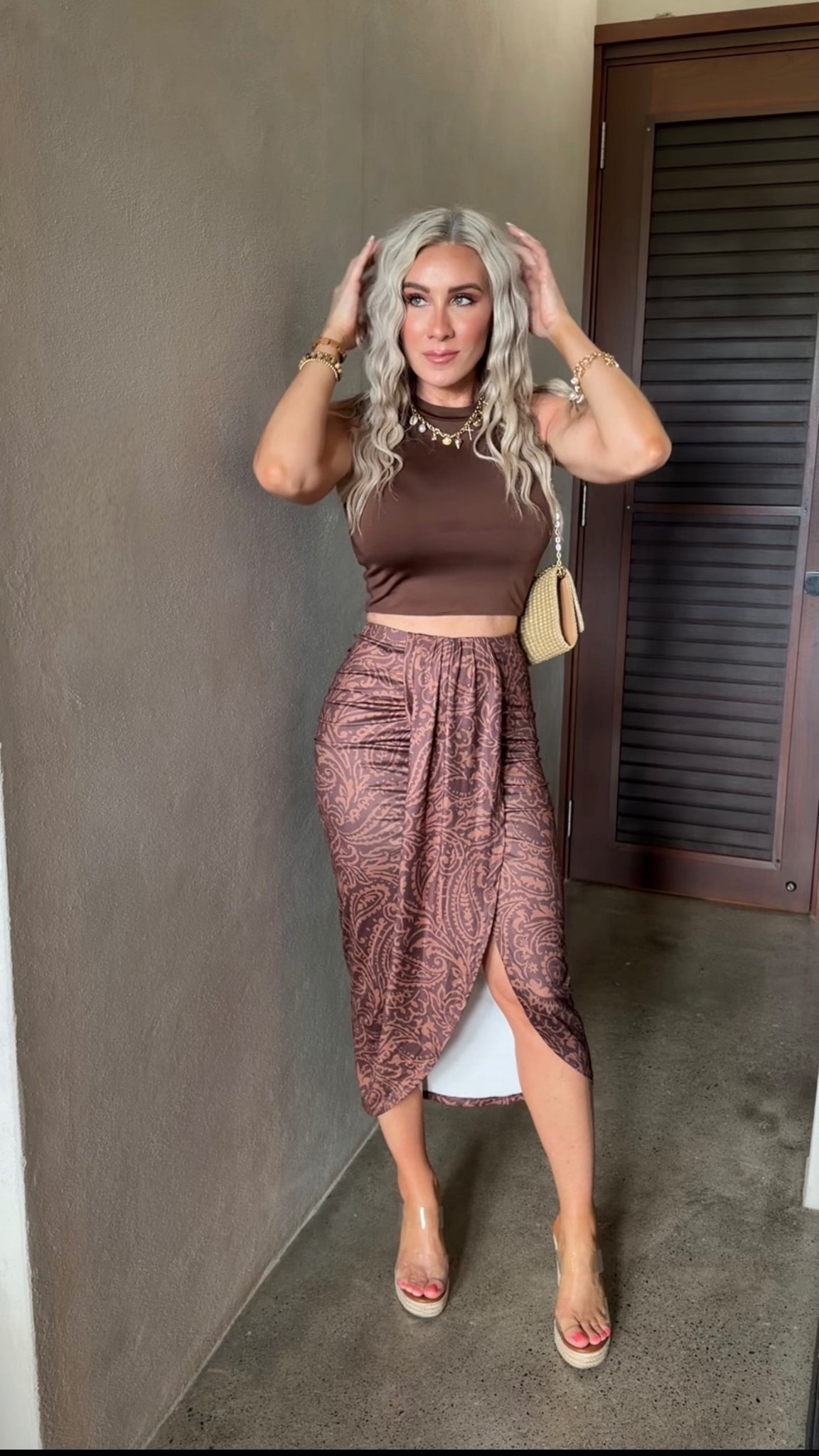 Chocolate tones & gold accents 🤎✨ This silky mock neck + printed midi skirt combo is effortlessly chic and perfect for date night, vacation dinners, or any moment you want to feel elevated. 



#LTKSaleAlert #LTKootd #LTKTravel