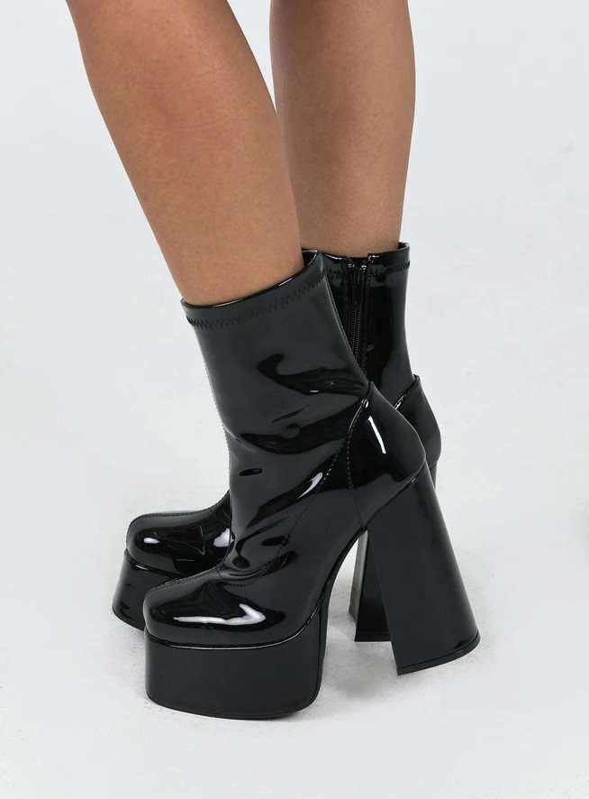Libby Platform Boots Black | Princess Polly US