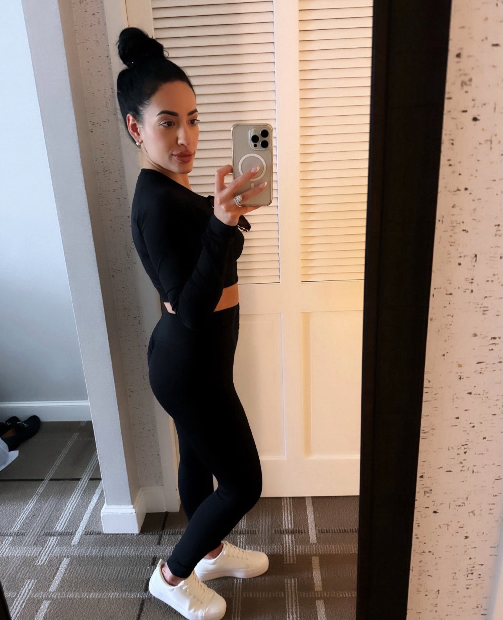 Check out this $30 workout set from Amazon 👟🖤🏃‍♀️

#LTKActive #LTKFitness #LTKSummerSales