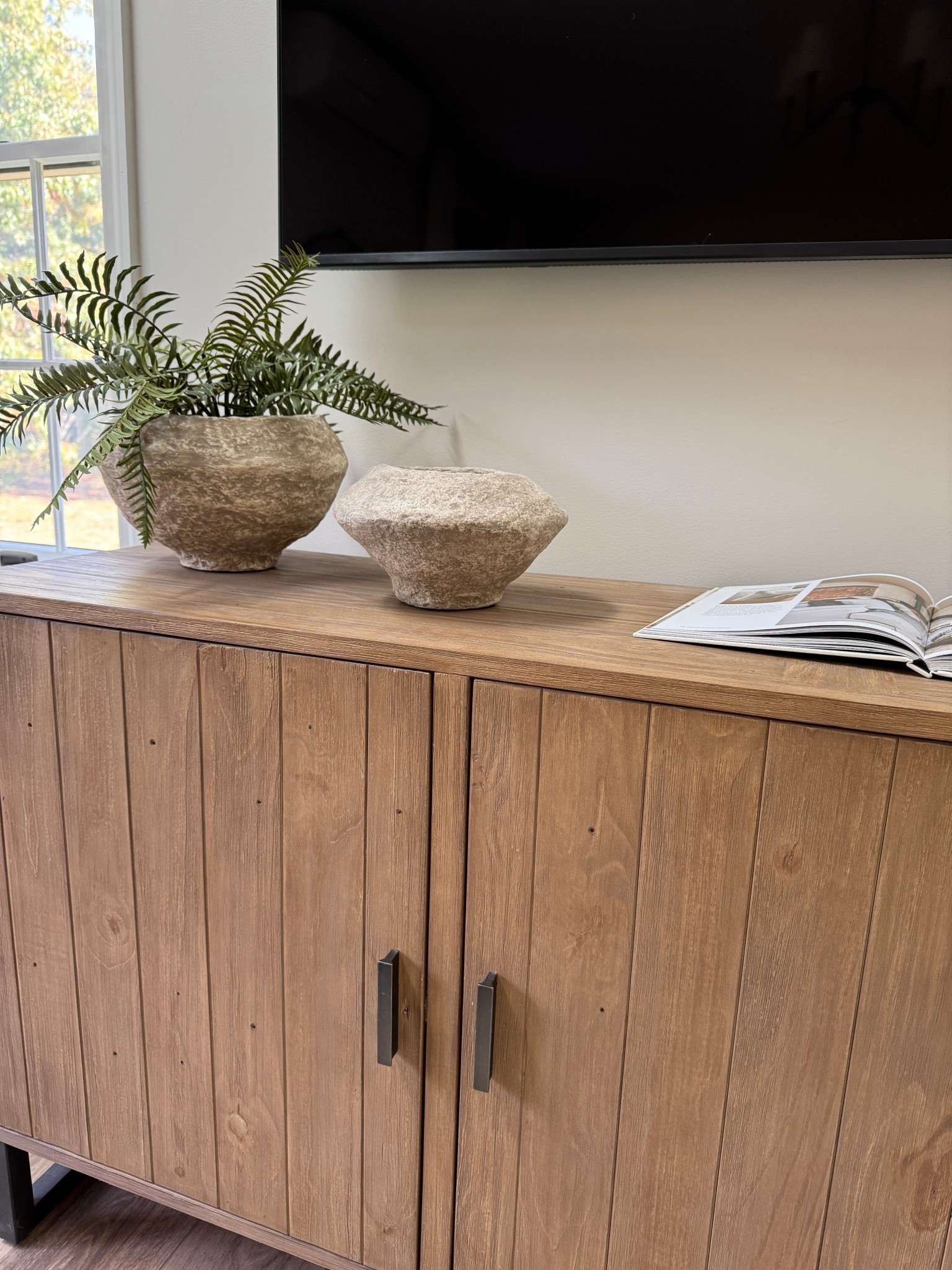 Living room tabletop decor 

#LTKU #LTKHome