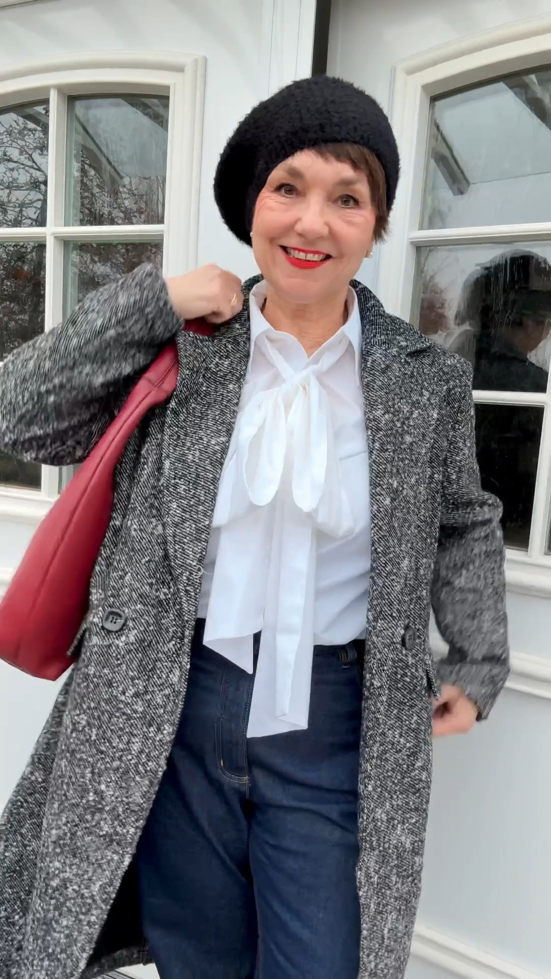 Lässig-elegant: grau-melierter Wollmantel, Jeans und Schluppen-Bluse. Love it

#LTKdeutschland #LTKautumn #LTKü50