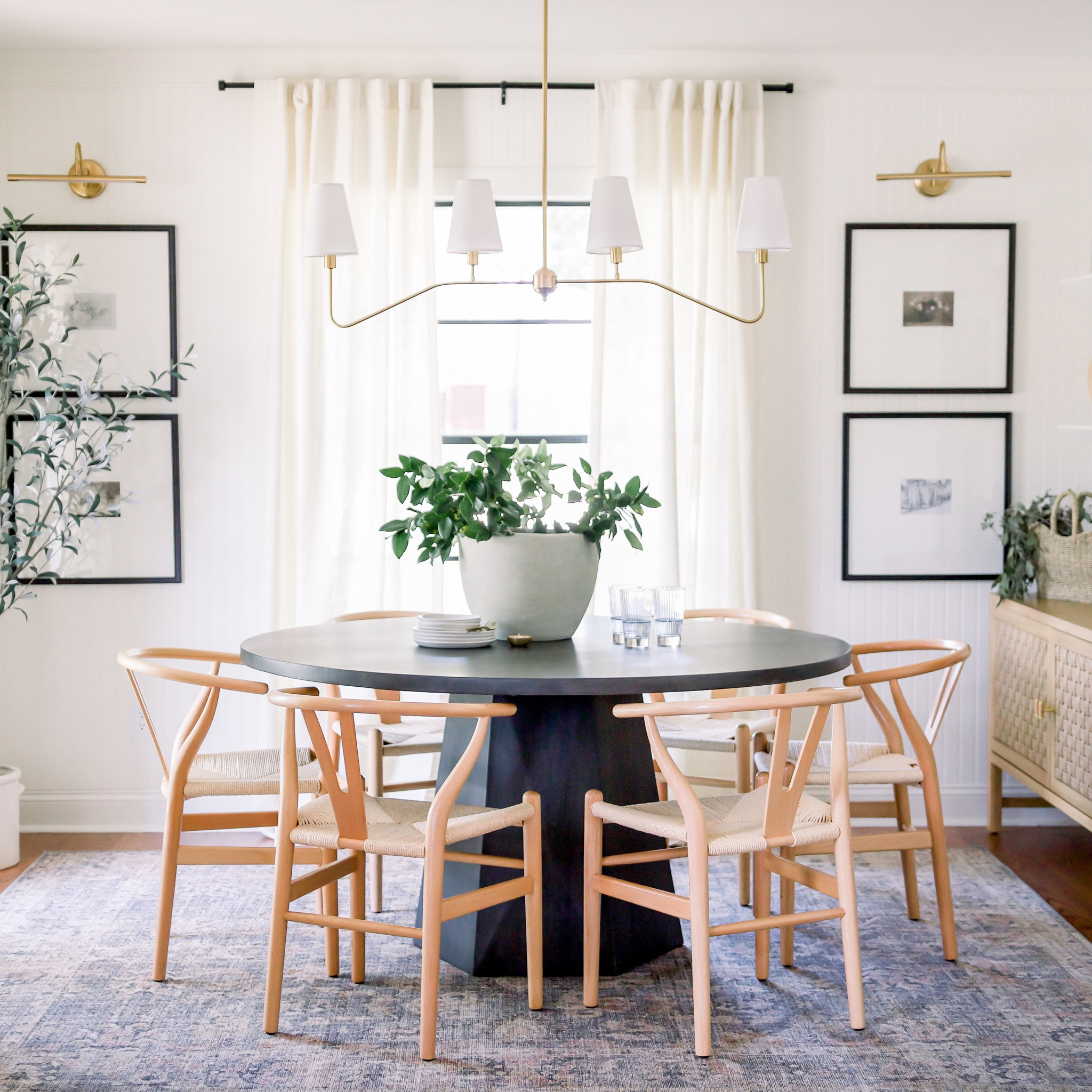 Neutral Dining Room Design ✨

Modern
Home decor 
Dining room table
Dining room chairs
Lighting
Chandelier
Dining room rug
Dining room decor


#LTKhome #LTKFind #LTKfamily