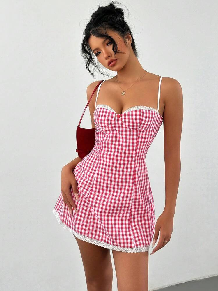 Aloruh Women's Christmas Red & White Plaid Spaghetti Strap Bodycon Ruffle Trim A-Line Mini Dress,Summer Dresses For Women,Pastel Dresses For Women | SHEIN
