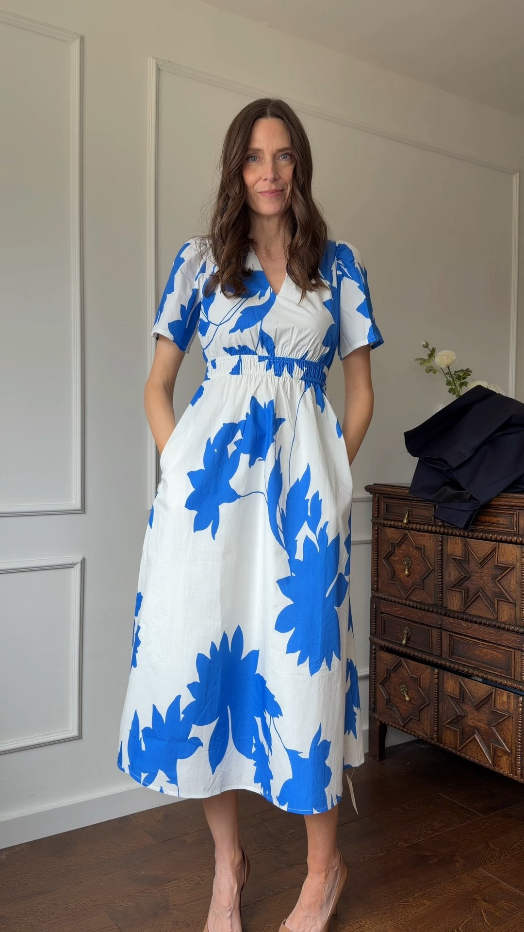 I’m wearing an XS

Blue and white summer dress, spring wedding outfit, wedding guest dress

#LTKSeasonal #LTKWedding #LTKootd
