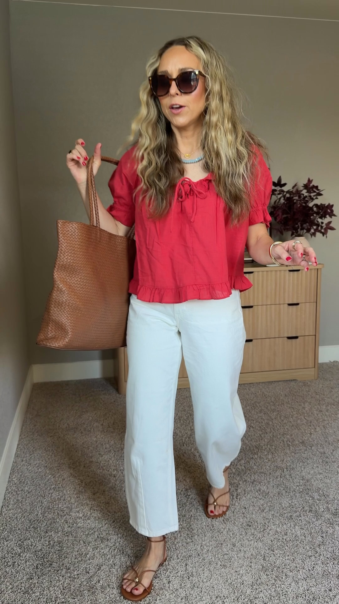 These white barrel jeans are under $40 and from Target!! Soooo dang good. I love them. I did true to size. 

#LTKMothersDay #LTKSeasonal #LTKgrwm