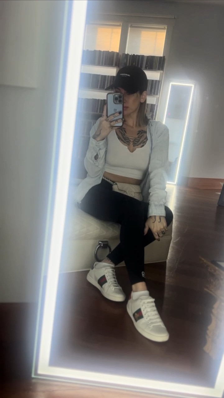 A classic go-to fit for almost any occasion 👏🏼🫶🏼#LTKHoliday 

#LTKGiftGuide #LTKVideo