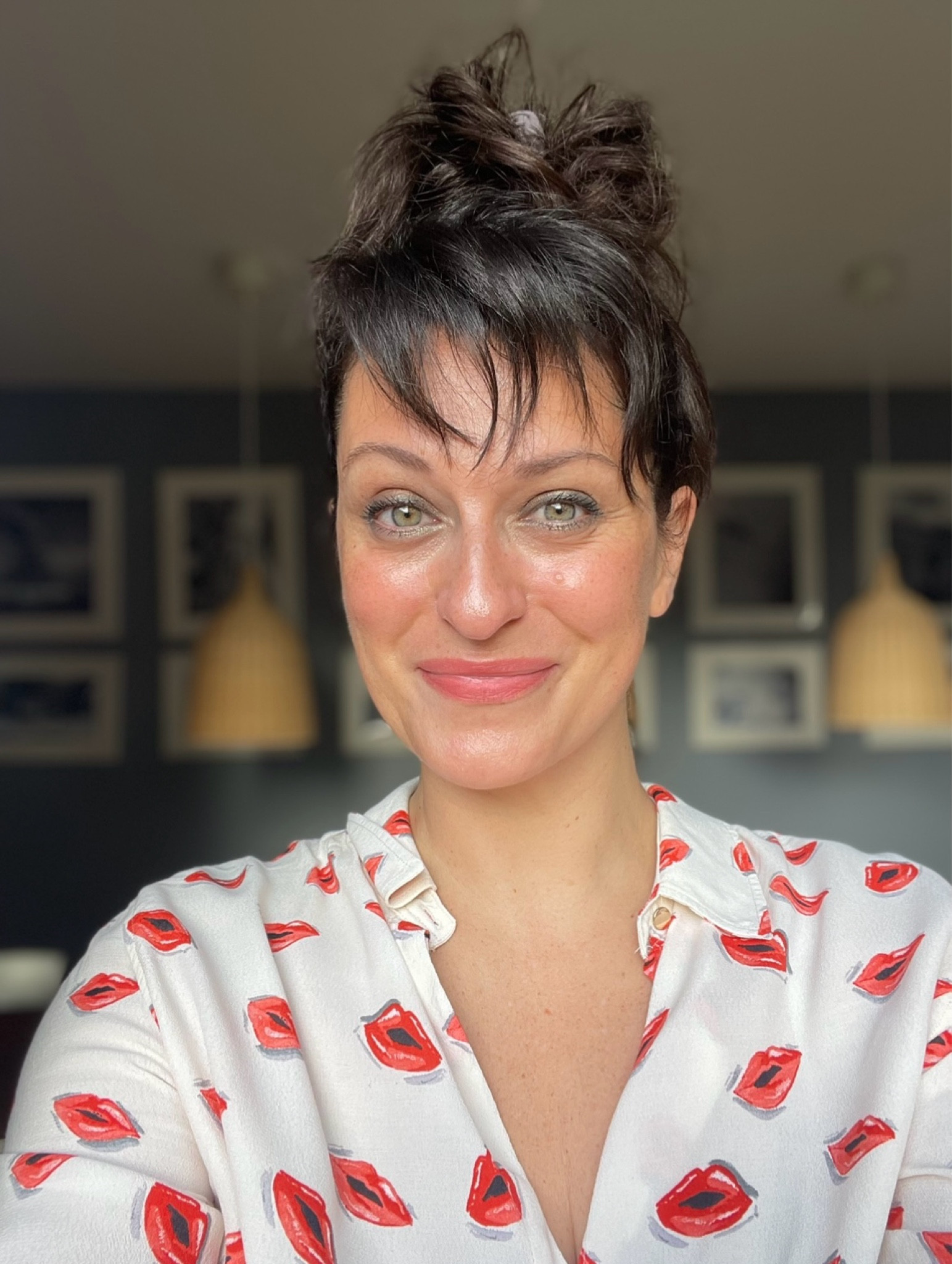 "Guimauve" Bisou Balm #violette_FR (linked)
. Unreal Skin Sheer Glow Tint Foundation Stick #charlottetilbury (linked)
. Airbrush flawless setting spray #charlottetilbury (linked)

#LTKbeauty #LTKeurope #LTKfrance