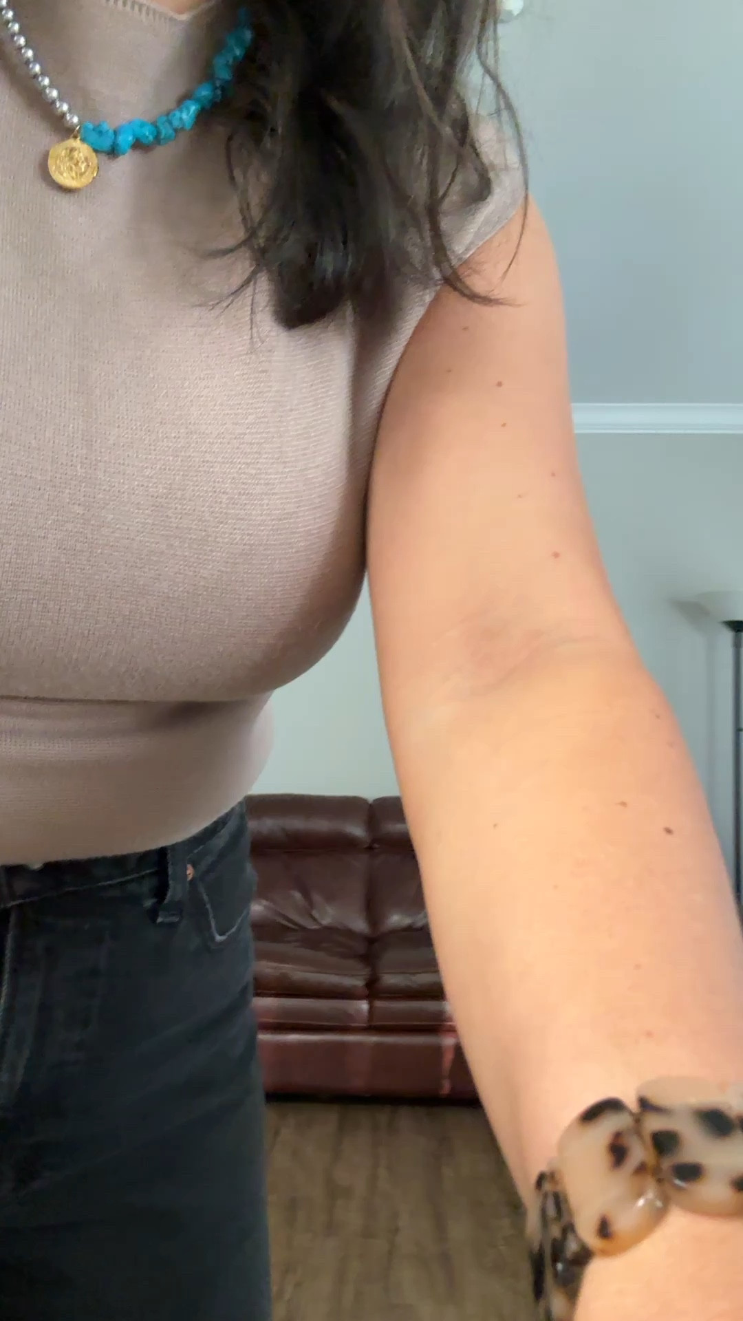 Todays outfit! Some of the rings are old but the Victoria Emerson jewelry that is available is on major sale!! And so are the jeans 👖 top is also Abercrombie but old 😫

 Use code CYBERAF on jeans 
(Jewelry no code needed)

Wearing a 28 regular in the jeans



#LTKSeasonal #LTKCyberWeek #LTKVideo