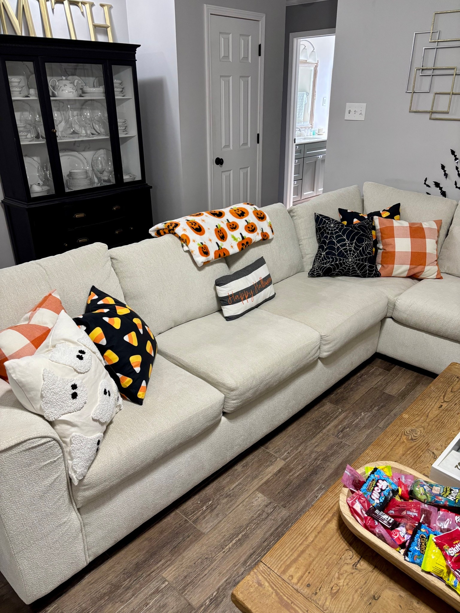 Saying goodbye to all the Halloween today🎃👋🏻 These pillow cases are one of my favorite Amazon finds. Save this for next year! 

#Amazon #Amazonfind #Halloween #LTKHalloween #pillowcase #livingroom 

#LTKSeasonal #LTKFindsUnder50 #LTKHome