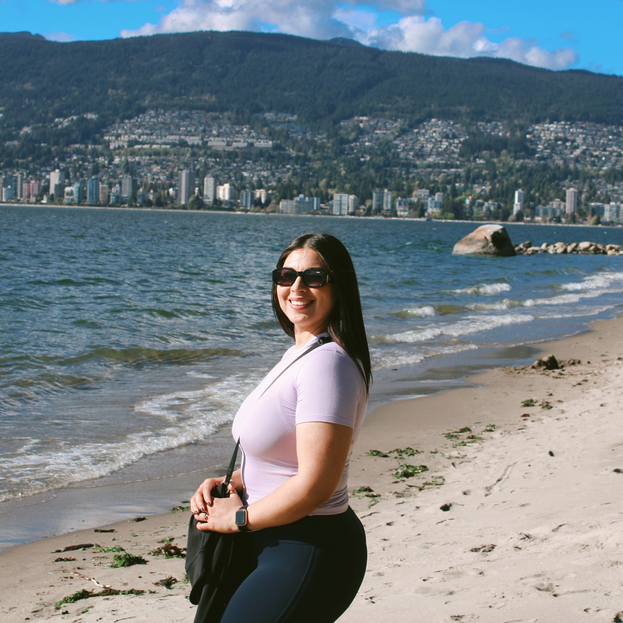These flare pants are my FAV. I couldn't find the exact top (this one is ribbed) but their Lilac Ether color is stunning! I got this fit while in Vancouver 🤭
