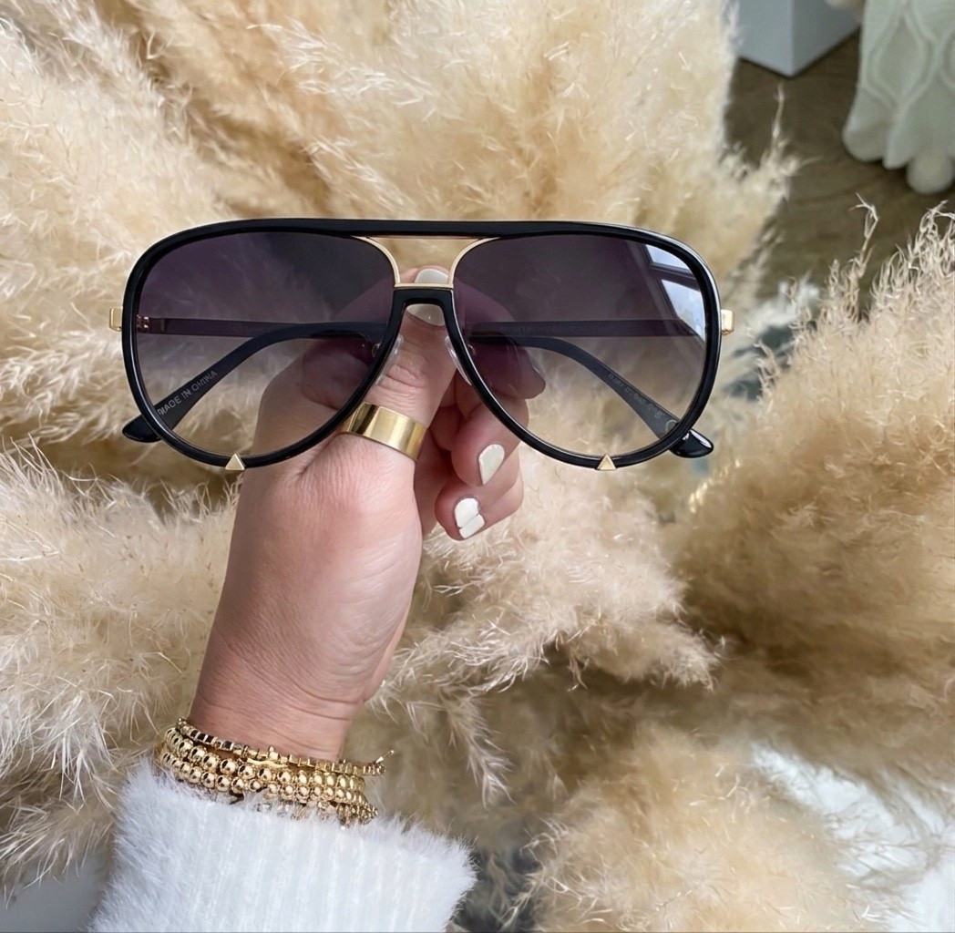 Quay sunglasses buy one get one free