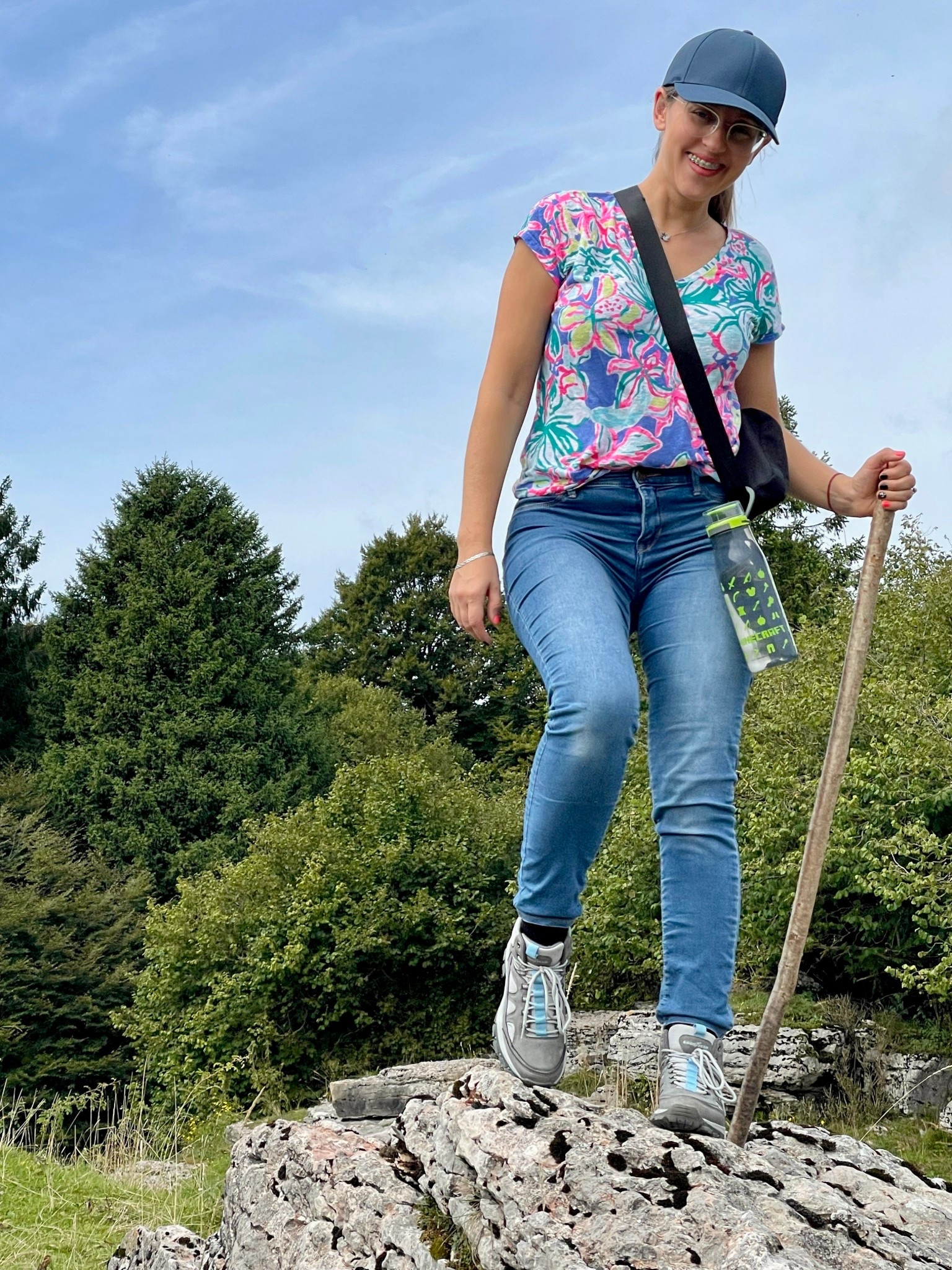 Cute hiking outfit with vibrant lilly Pulitzer top, American Eagle skinny jeans, GoodYear hiking shoes, Claire’s belt bag, Branded Bills hat.

#LTKStyleTip #LTKFindsUnder50 #LTKTravel