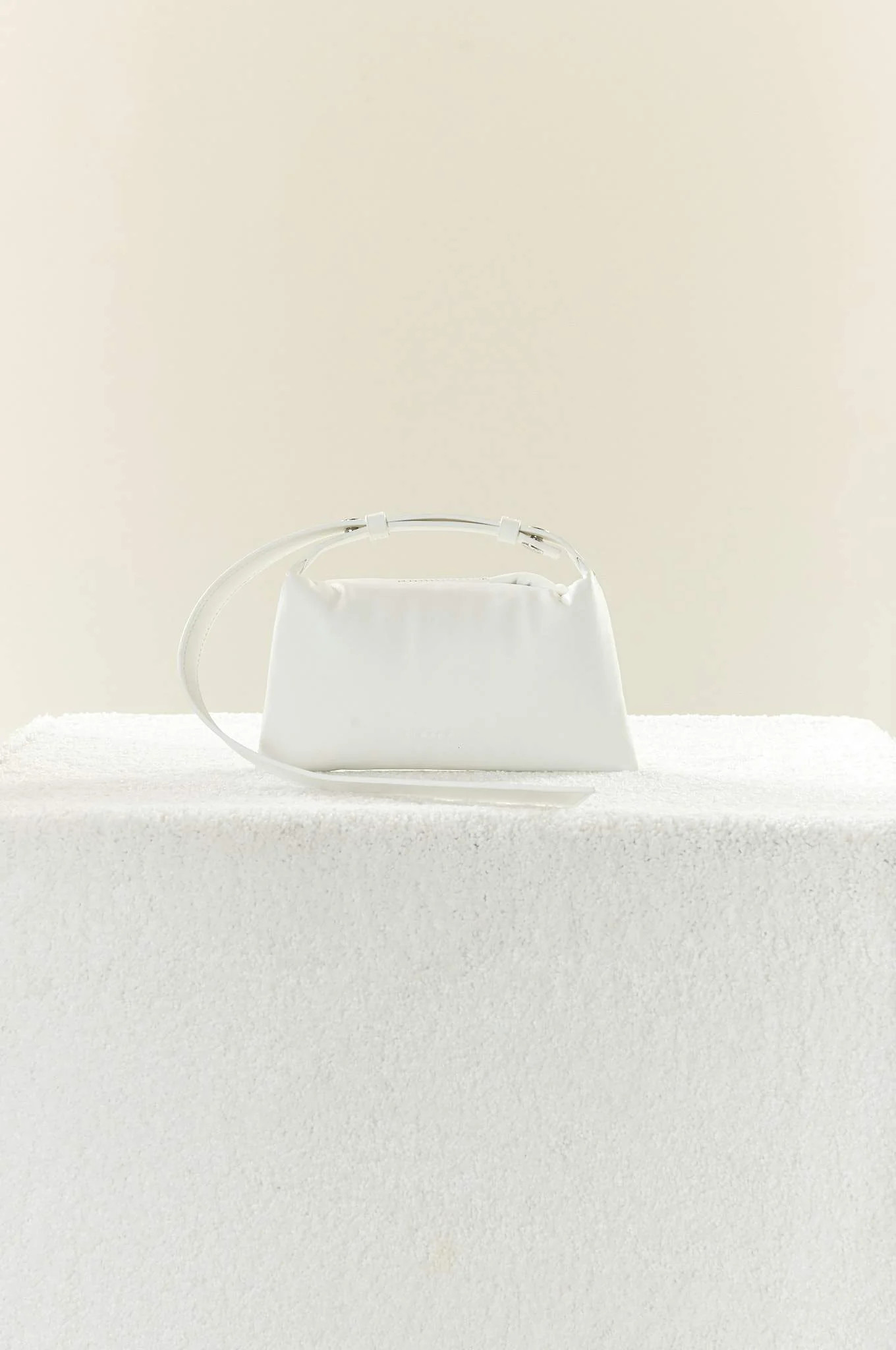 VEGAN LEATHER Mini Puffin in White | Simon Miller