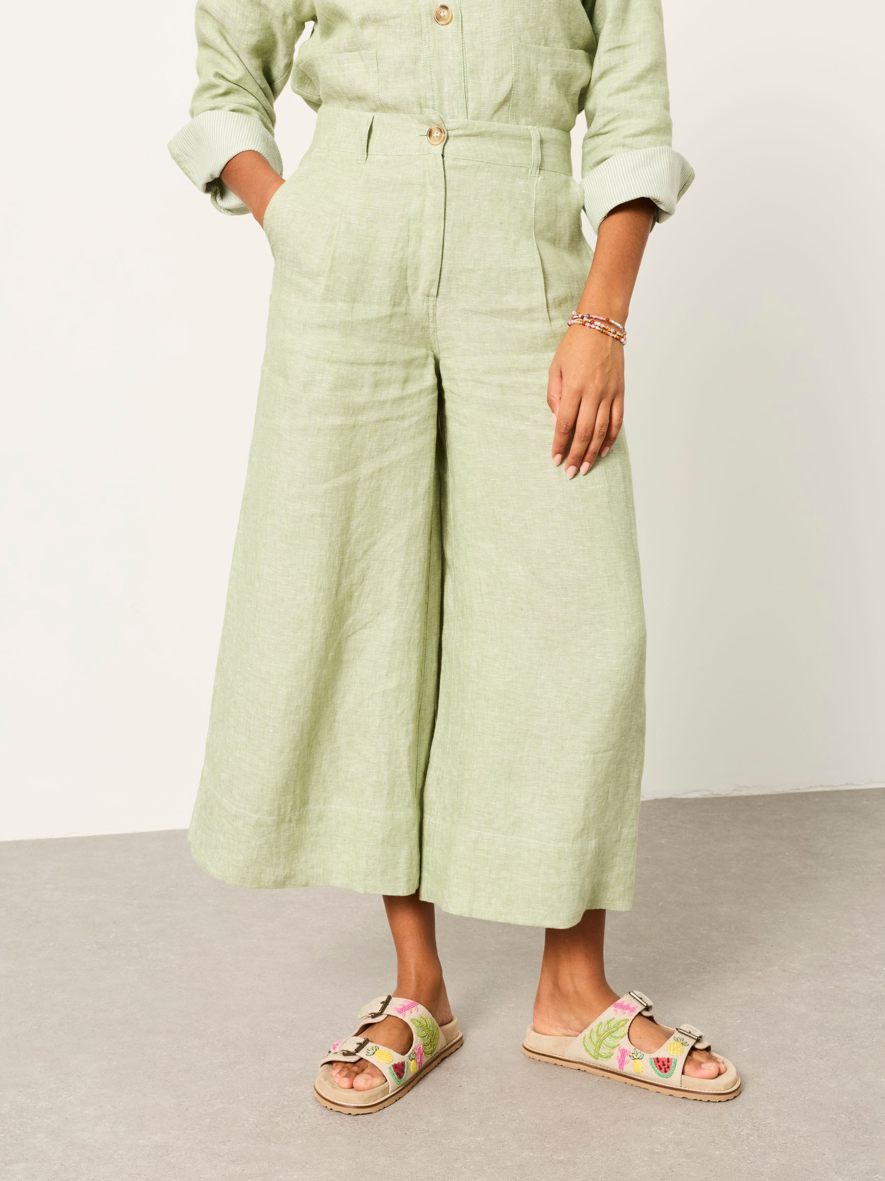 Anya Green Wide Leg Cropped Trousers | Fat Face