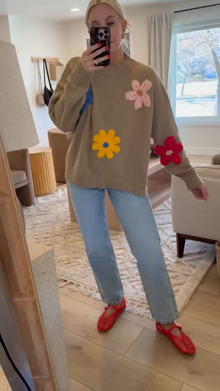 I’m loving this flower sweater! Not itchy at all and the neckline isn’t too high! The flowers pop out and are so cute! Wearing a size medium

#LTKFindsUnder50 #LTKFindsUnder100 #LTKStyleTip