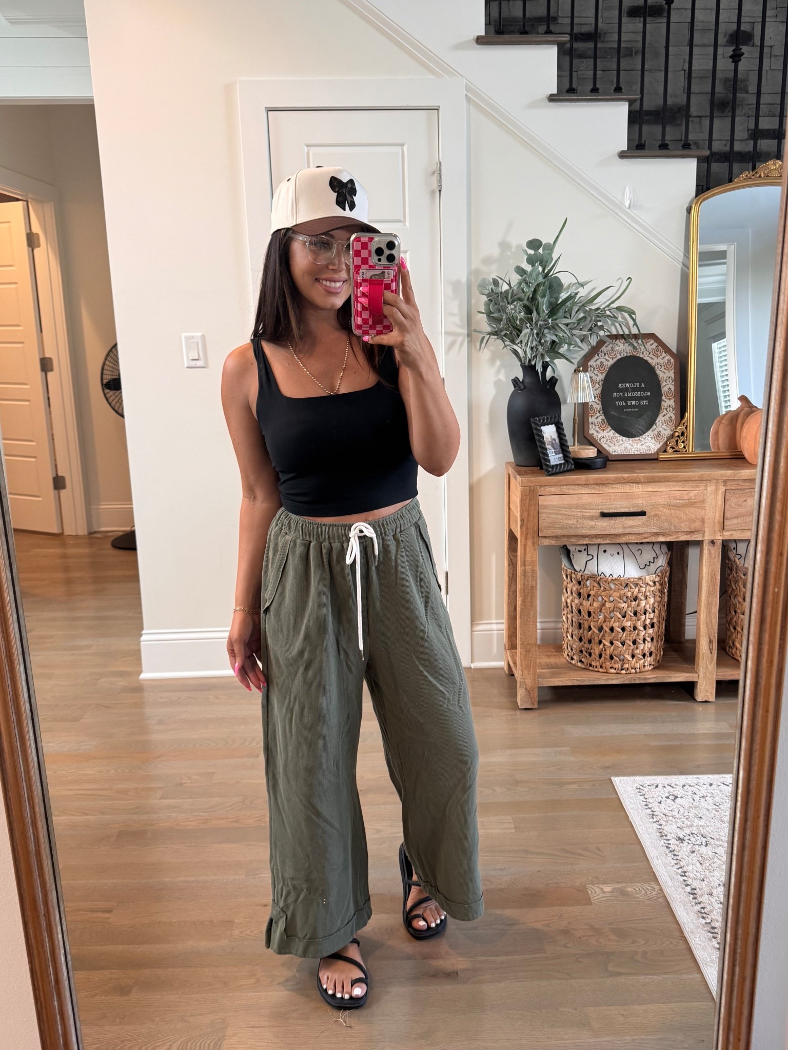 Today’s ootd! I can’t get enough of this hat 

#LTKFindsUnder50 #LTKPetite #LTKStyleTip