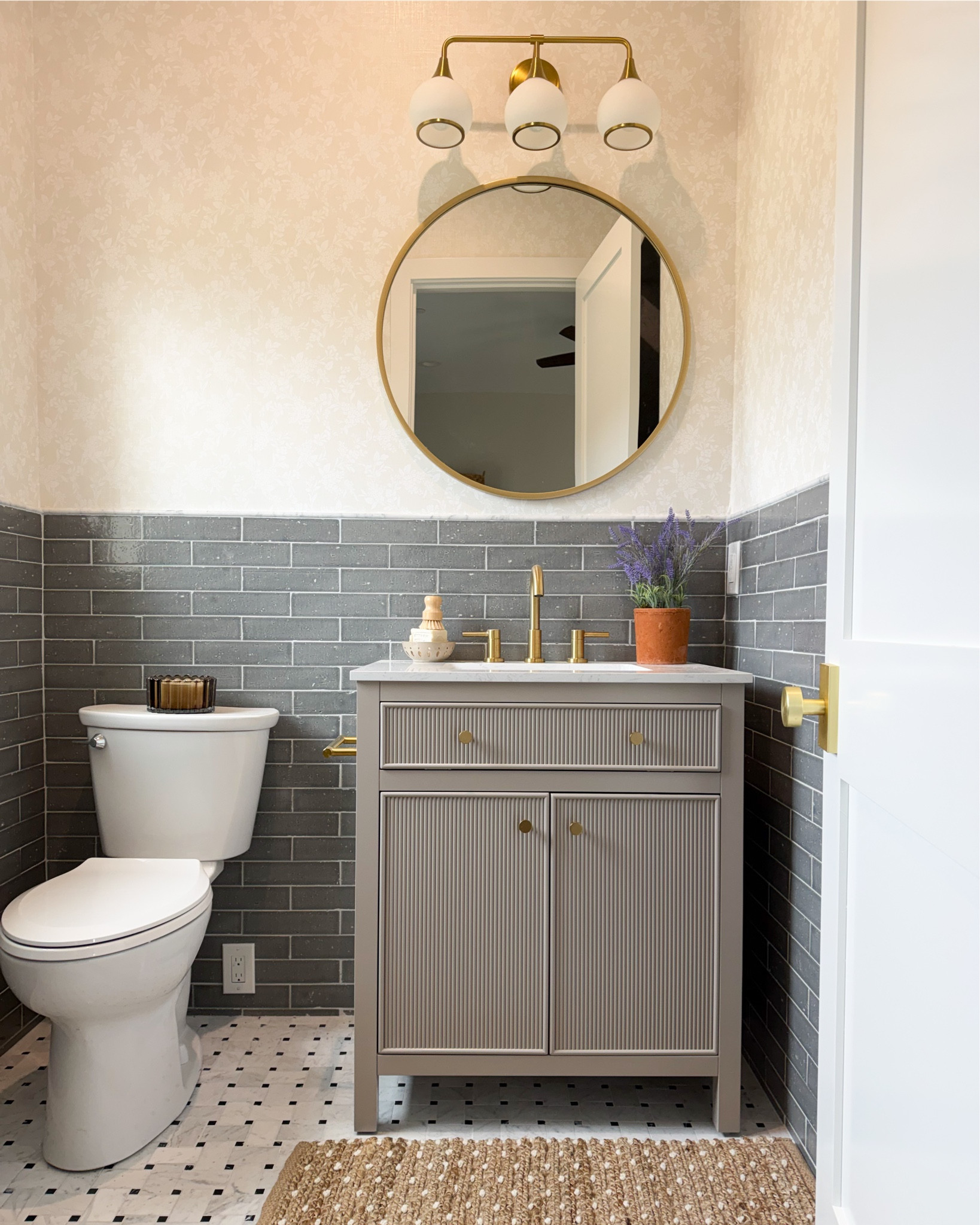 #ad I partnered with @loweshomeimprovement to share a quick bathroom reset! Lowe’s has so many great bathroom accessories and decor. #lowespartner
