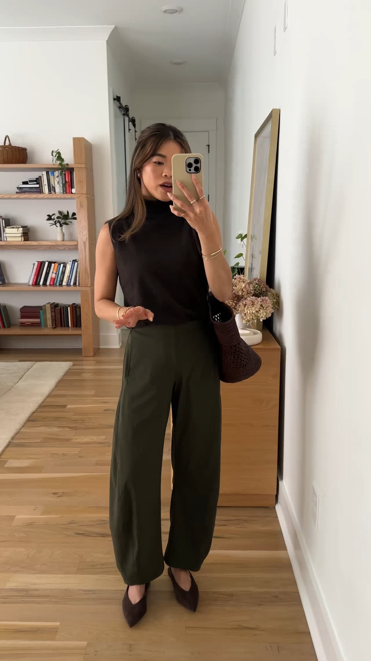 These @Ruti pants are so comfortable! I’m wearing the regular length and it fits great.

Sizing info:
-Aritzia Bare Cashmere Opus Mockneck (2XS in Cacao Nib)
-Ruti The On The Loose Work Pants (Size 0 regular in Verdant) 

barrel pants, petite pants, petite work pants, fall pants, summer pants, petite barrel pants, summer outfit, fall outfit, vacation outfit, travel outfit, best petite pants, petite barrel pants, comfy pants, viral barrel pants, summer outfit, workwear outfit, work pants, petite work pants, work top

#LTKootd #LTKSeasonal #LTKPetite