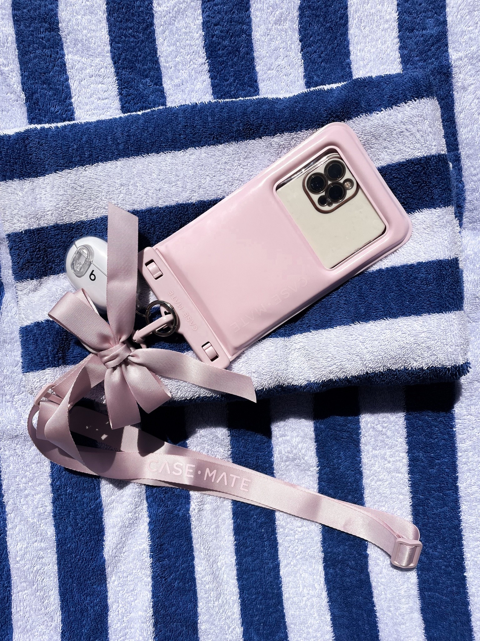 Beach Essential-waterproof phone case💦 

Phone protector, ear buds, phone accessories, beach day, beach must have

#LTKdayinmylife #LTKSwim #LTKTravel