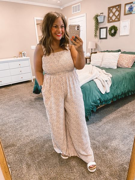 Amazon, wedding guest, summer outfits, vacation outfits

sandals: fit true to size // wearing a 5
romper: fits true to size // wearing a large (could’ve sized down to a medium)

#LTKStyleTip #LTKMidsize #LTKWorkwear