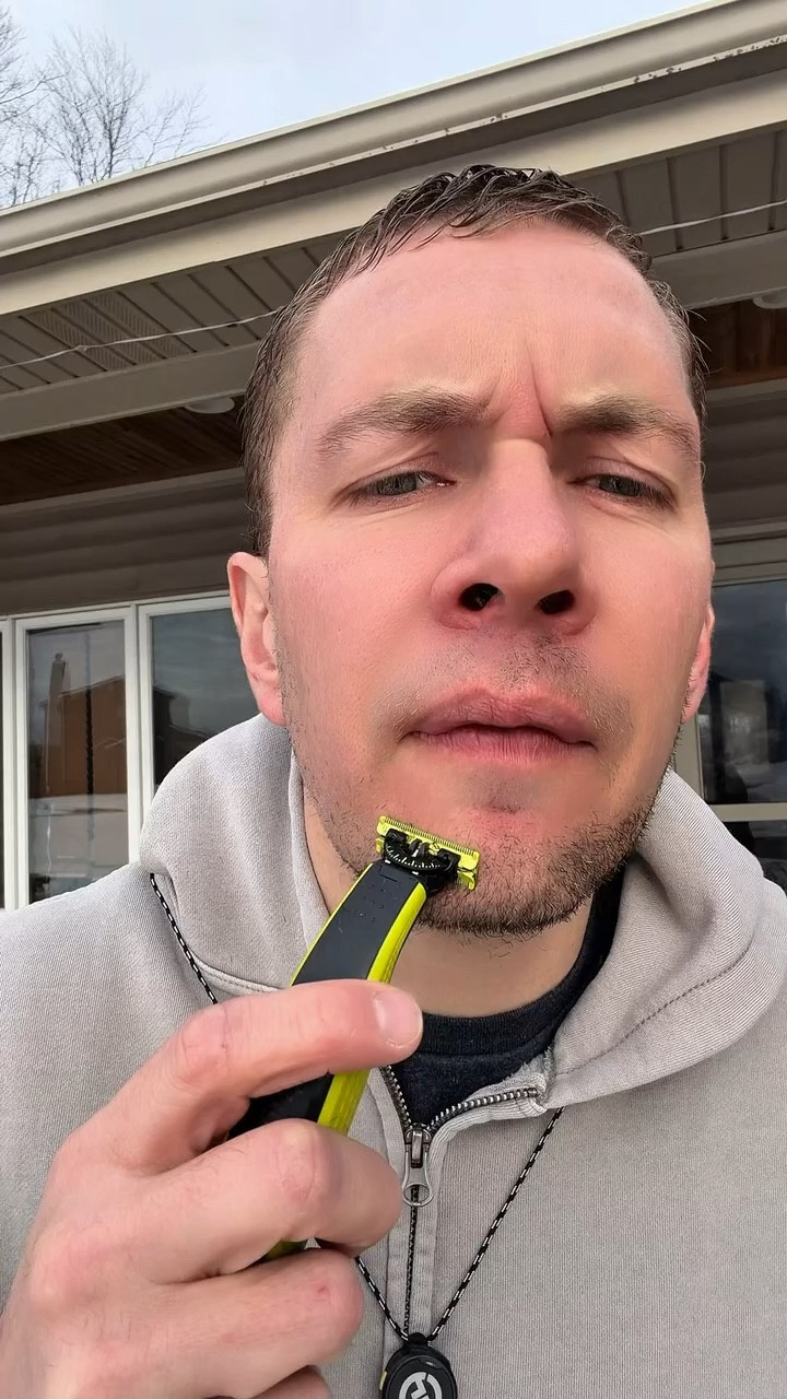 My go-to for a quick clean shave. The Norelco razor is super smooth, easy to use, and perfect for everyday grooming without irritation. Definitely one of those simple upgrades that makes a difference in your routine. Linked here if you want to check it out.