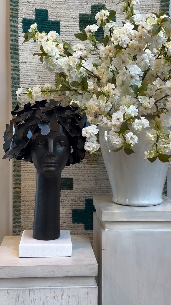 Spring is here in the @alicelanehome showroom🍃🐇🌼 Shop the newest collection to add life into your home! 🤍
.
.
.
.
 #homedecor #alicelanehome #style #interior #homedesign

#LTKSpringSale #LTKHome #LTKdayinmylife