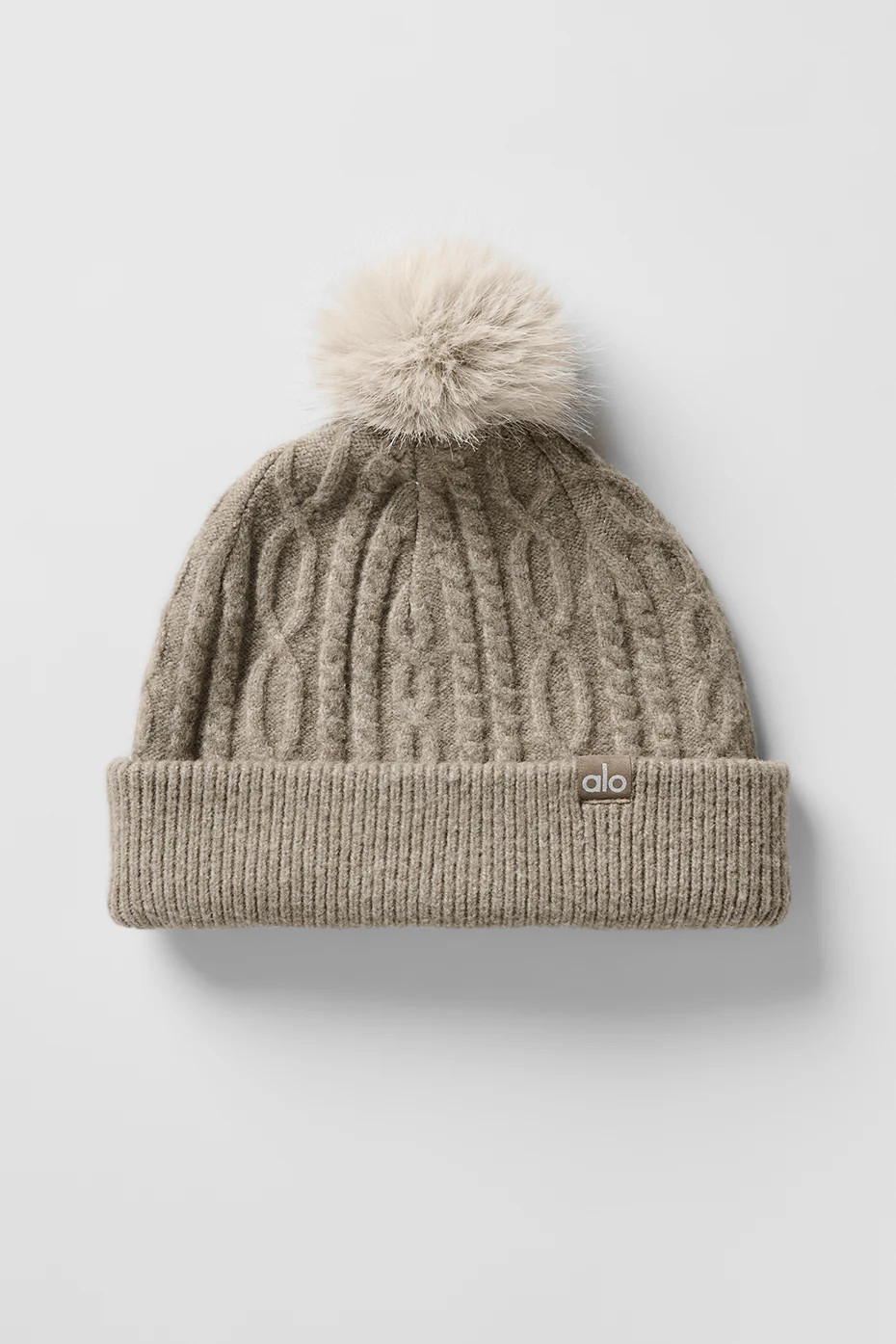 ALO | Cable Knit Winter Bliss Beanie Hat in Light Cocoa Brown | Alo Yoga (US)
