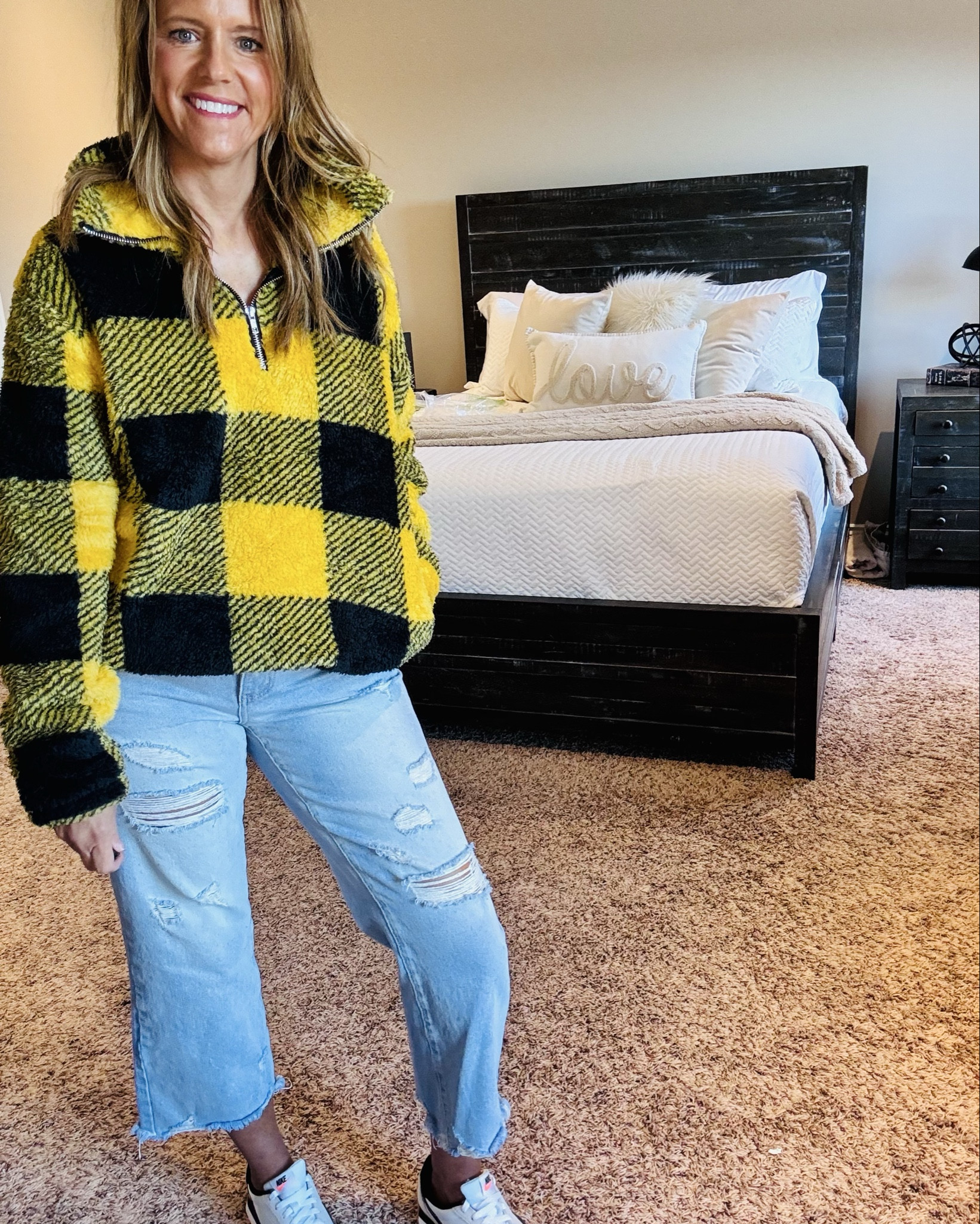 Cozy + casual done right 🙌 This bold yellow + black plaid sherpa pullover is perfect for game days, chilly weekends, or just lounging in style. Paired with distressed cropped denim and classic Nike sneakers, it’s the ultimate mix of comfort and cool.

#LTKstyle #LTKseasonal #cozyvibes #casualoutfit #fallfashion #ootd #plaidstyle #shopltk #gameDayLooks

#LTKStyleTip #LTKFindsUnder50 #LTKShoeCrush