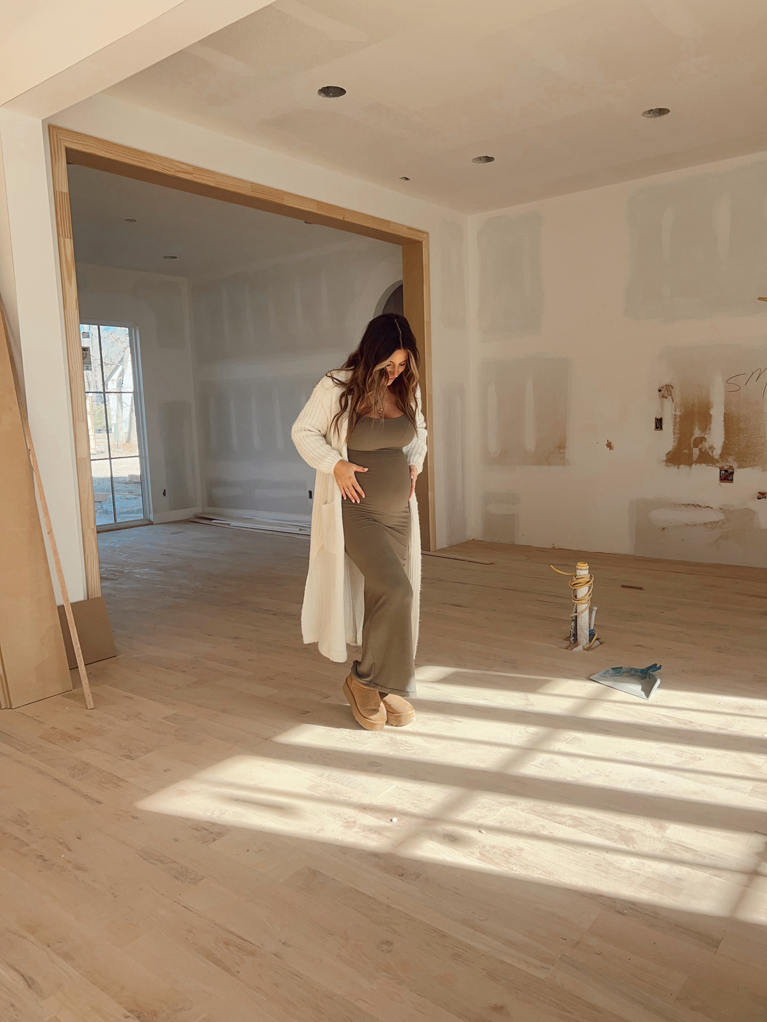 skims dress size small (28weeks pregnant) 

size s/m shapewear 



#LTKbump