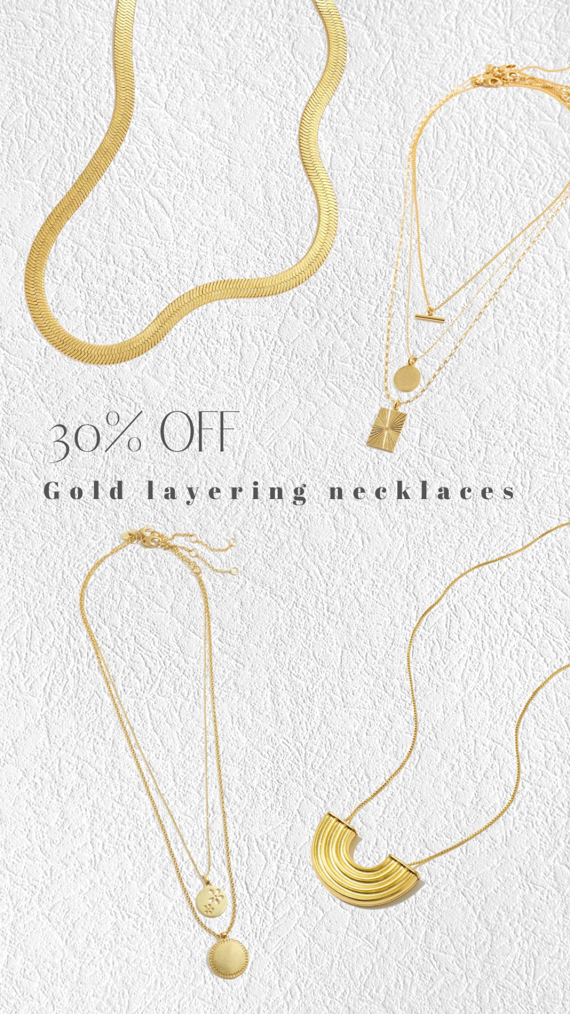 Gold necklace// layer necklaces// sale alert //

#LTKsalealert