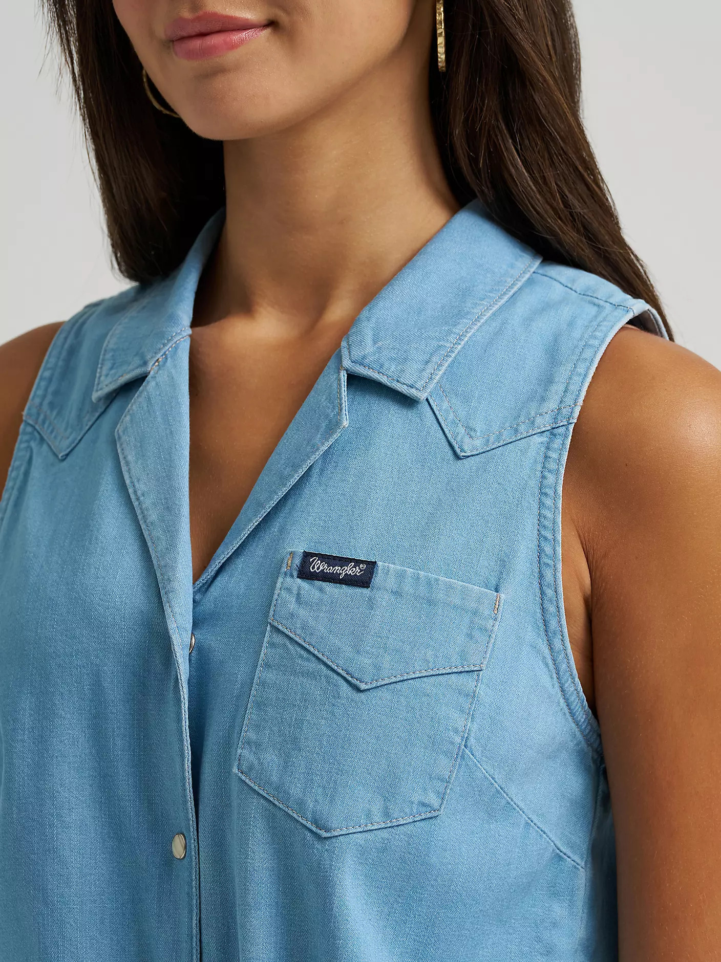 Women's Wrangler Denim Sleeveless Tie Front Shirt | Wrangler