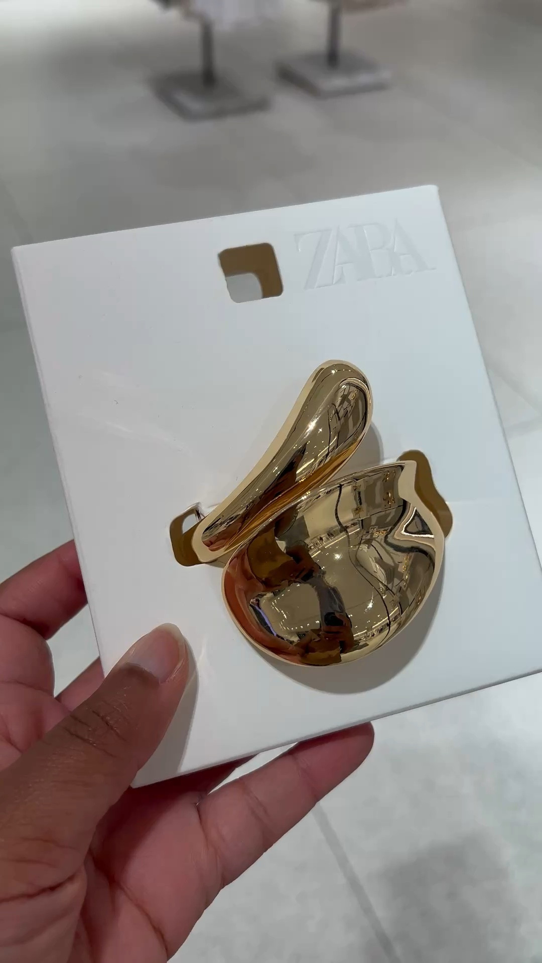 Wave Cuff Bracelet Gold