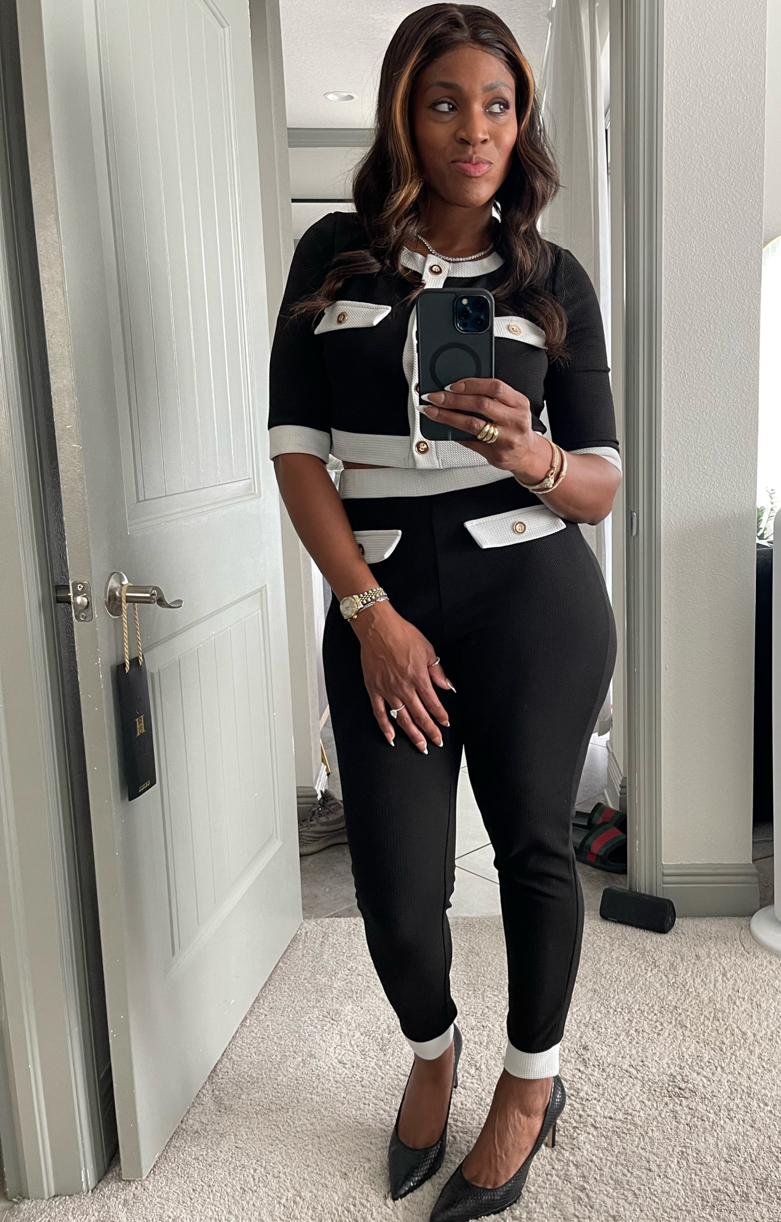 What I wore to work today as a Realtor (Part 3) 😜
I absolutely love this set! It’s very comfortable and also gives classy and casual for work .  Size L
#workingwoman #40andup

#LTKFindsUnder100 #LTKStyleTip #LTKMidsize